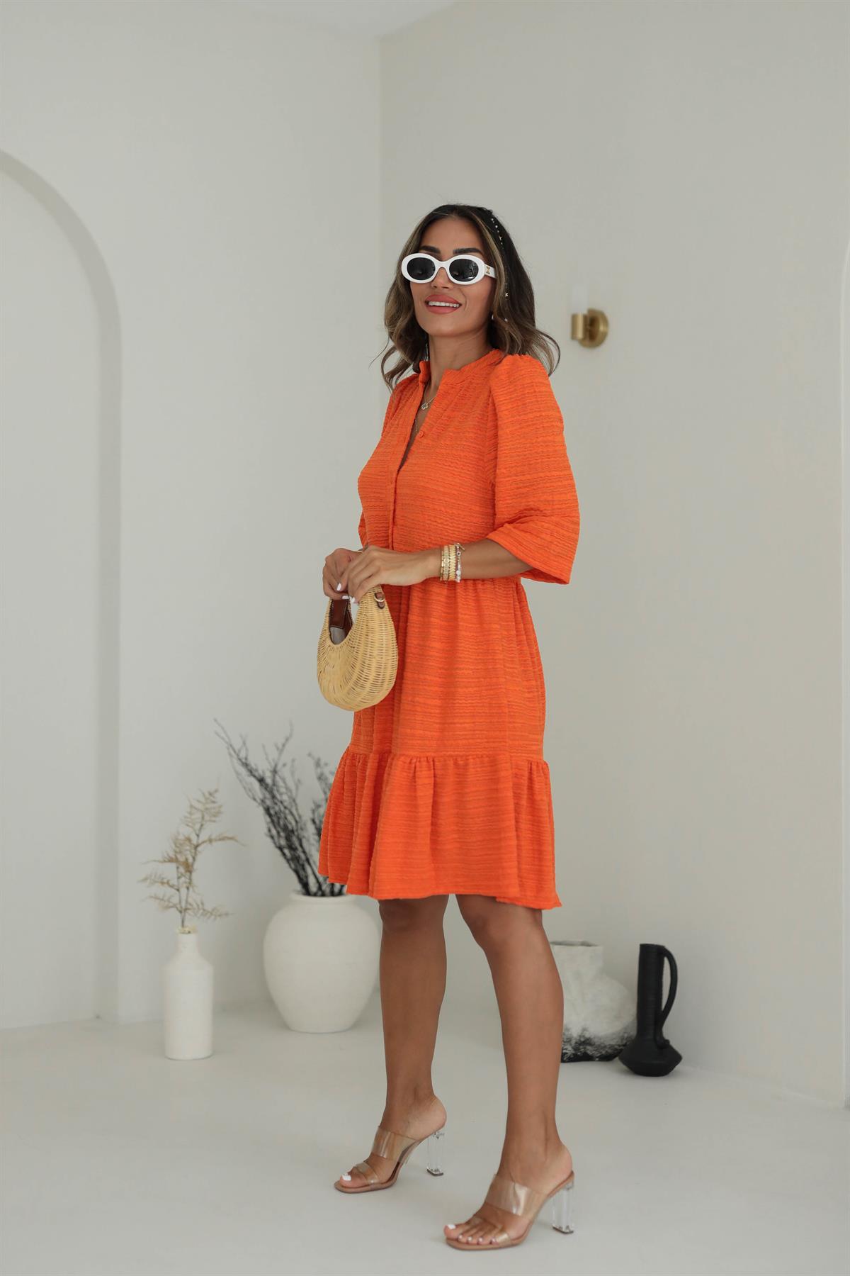 Hakim Yaka Düğme Detaylı Rahat Elbise