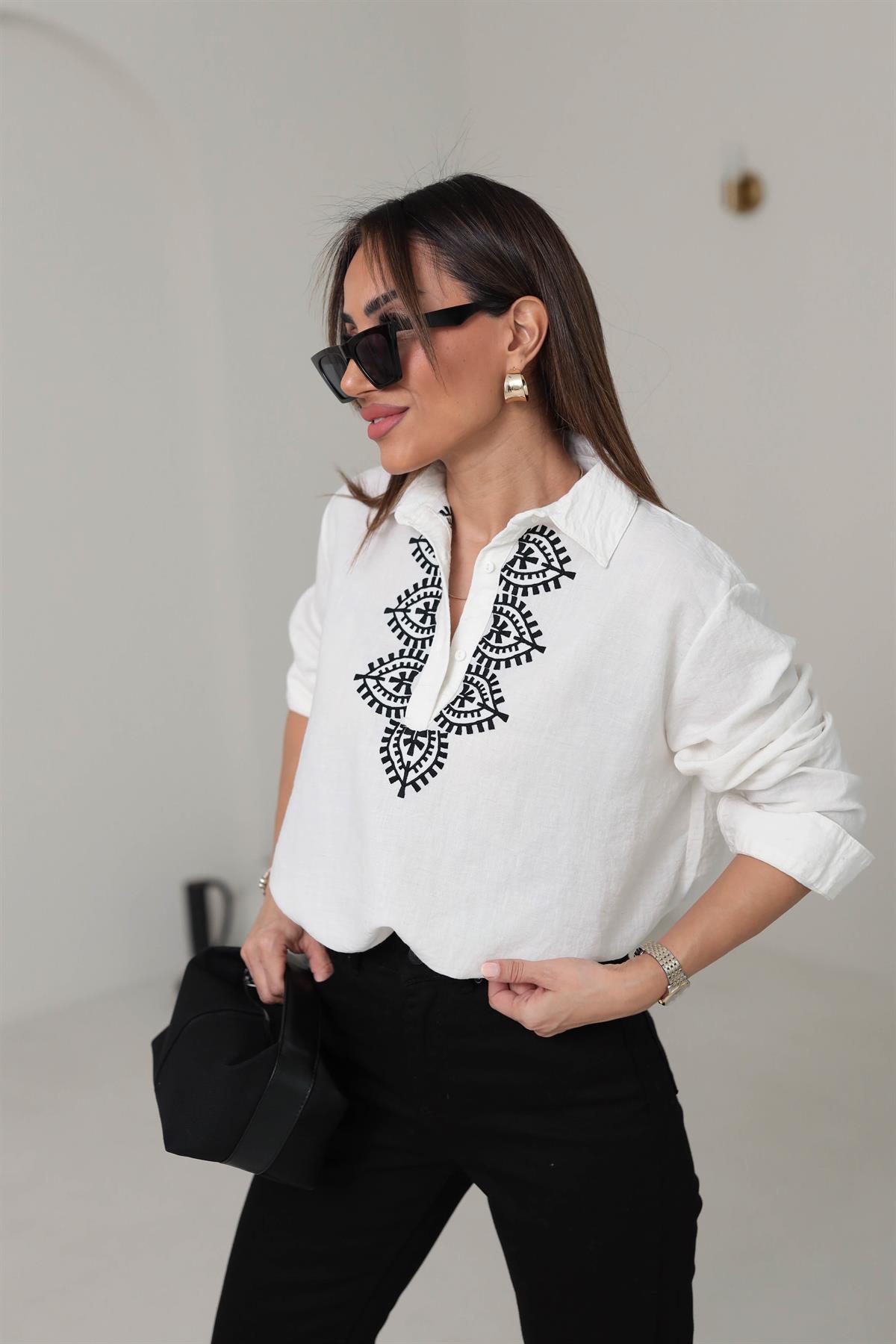 1379 Önü Nakış İşlemeli Gömlek EKRU