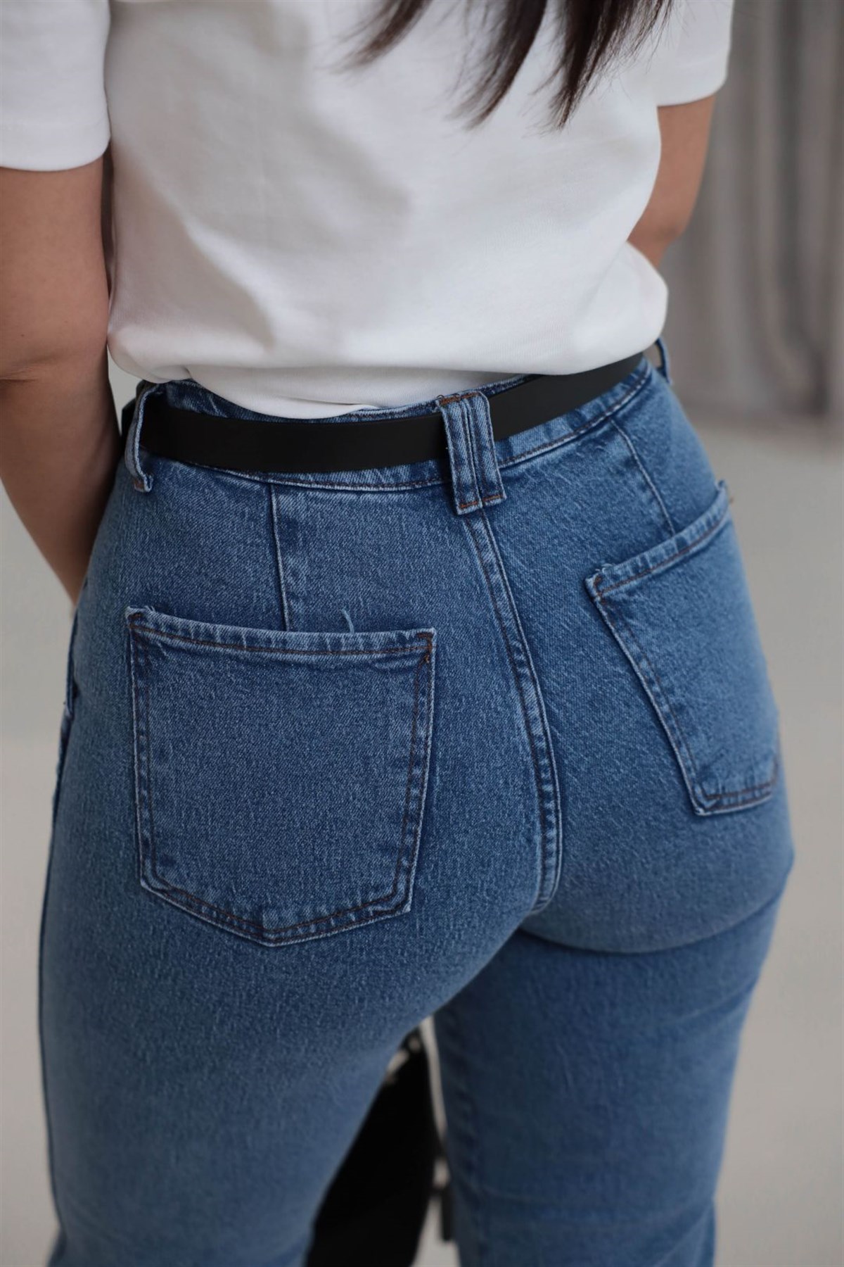 127 Kemerli Paçası Kesik Boyfit Jean MAVİ