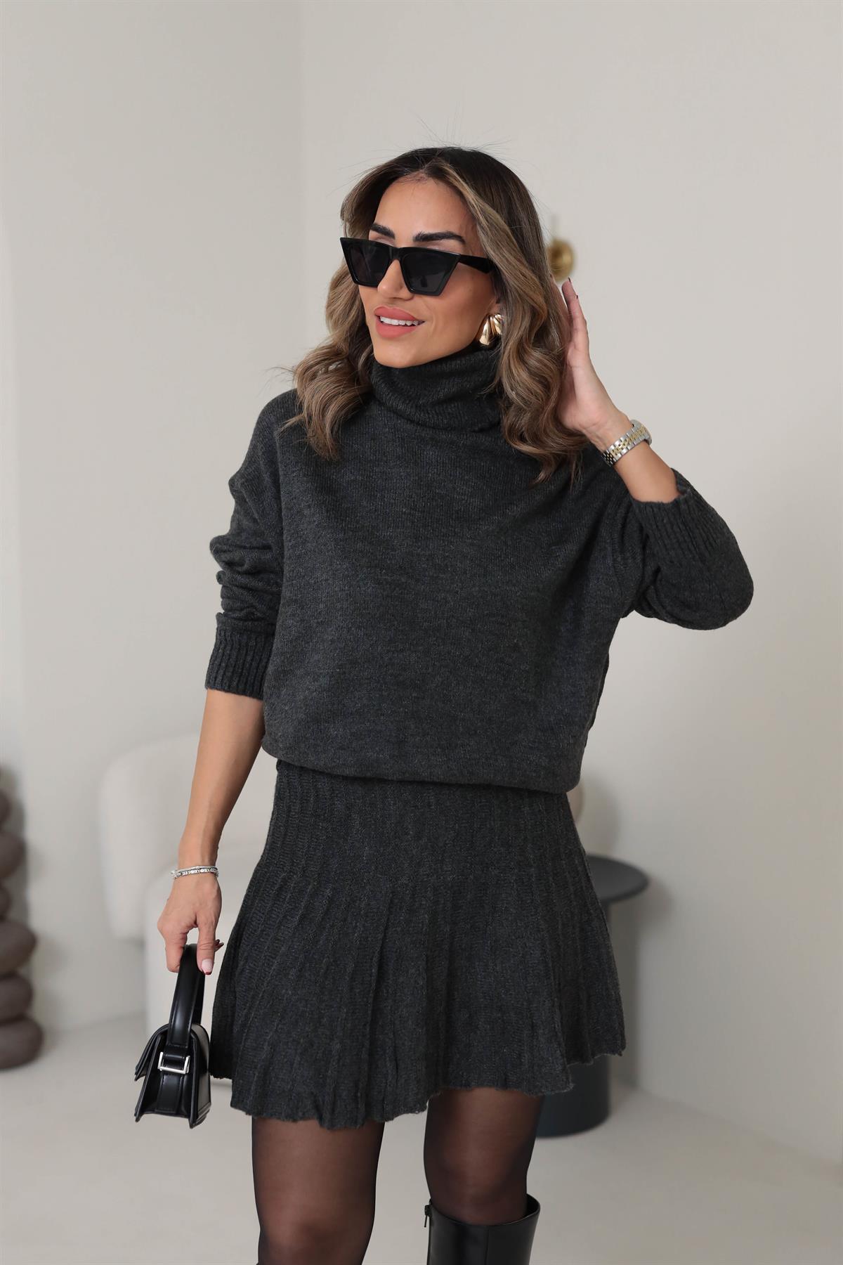 0919 Balıkçı Yaka Etekli Takım ANTRASİT