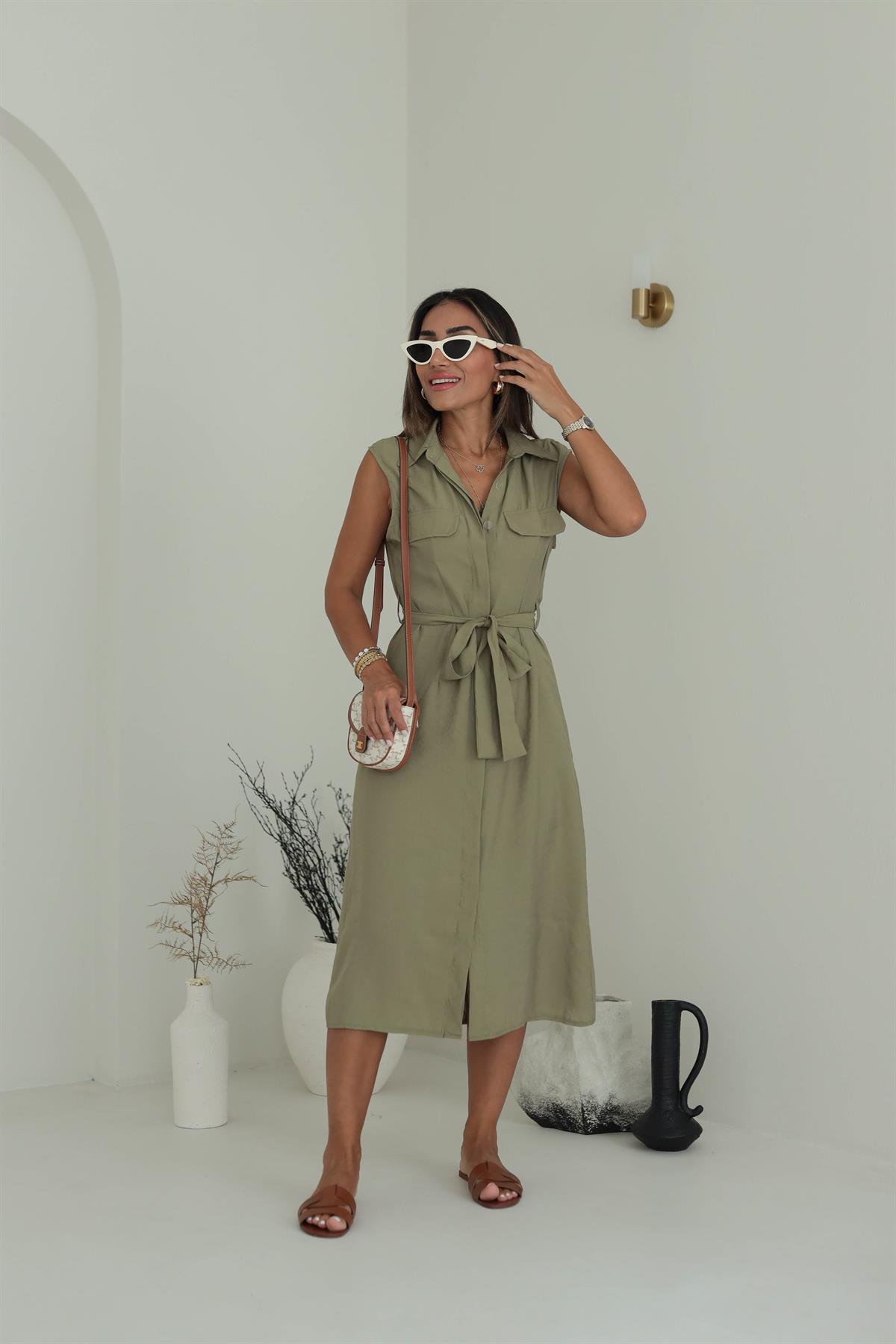 1745 Sıfır Kol Önden Düğmeli Kuşaklı Elbise