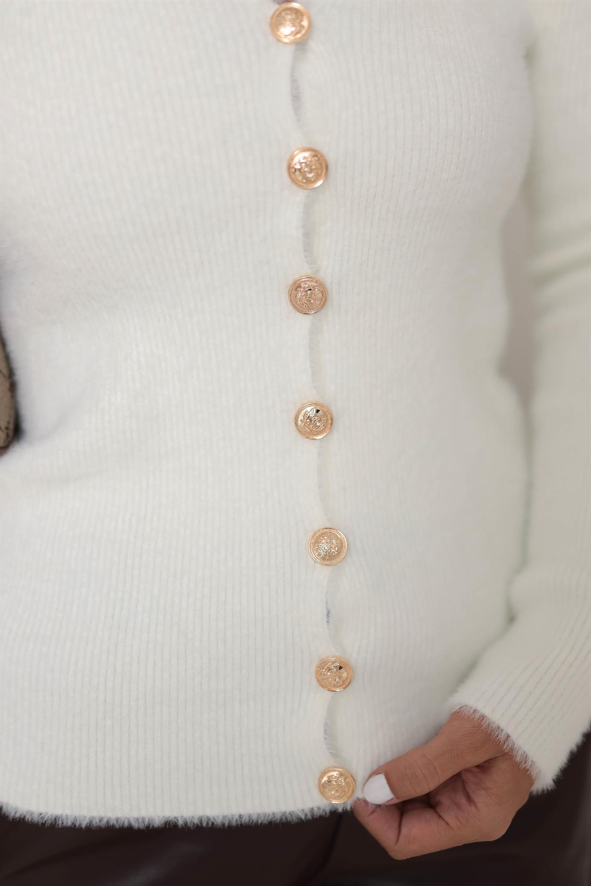 0375 Gold Düğmeli Yumoş Hırka EKRU