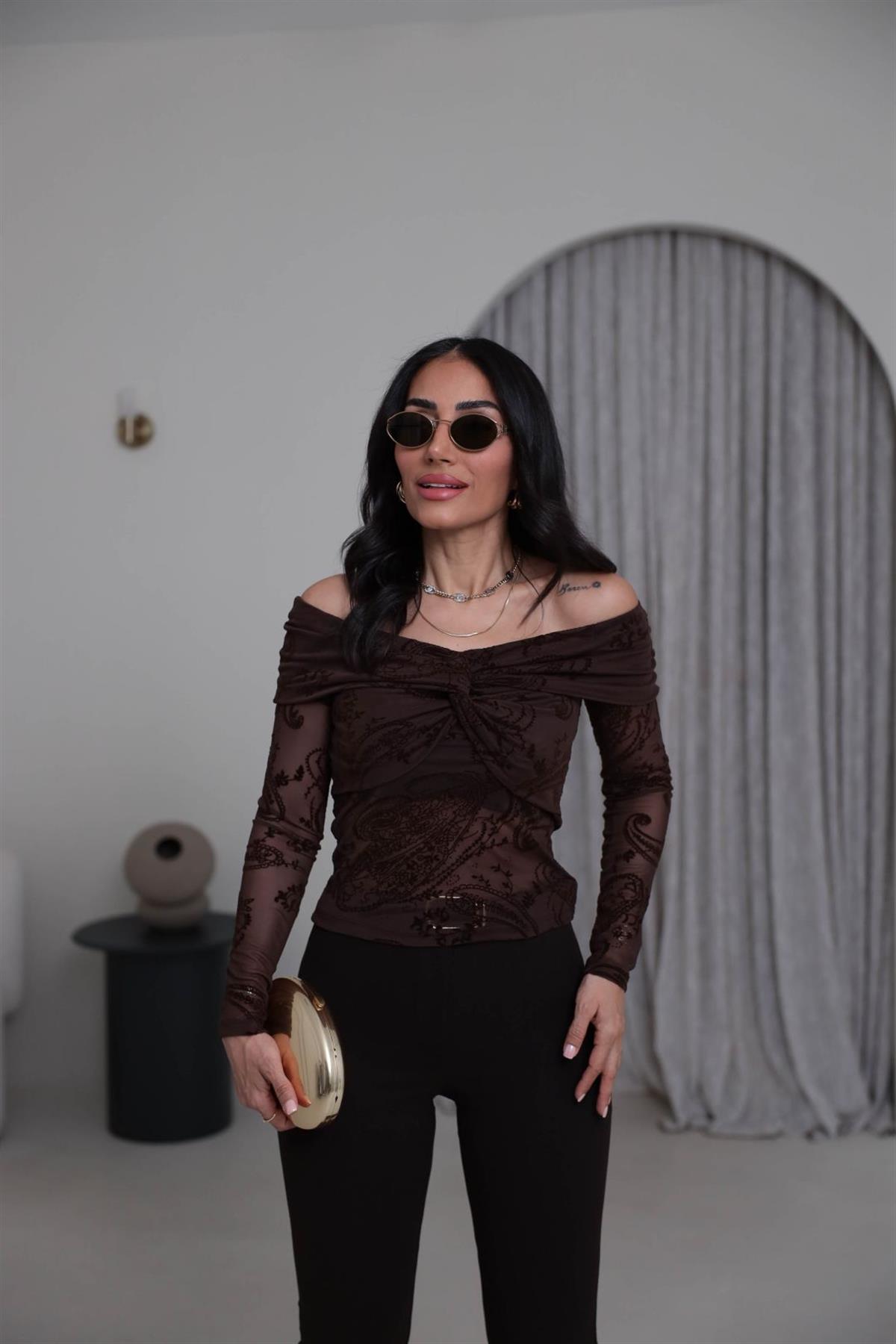 3227 Kadife Baskılı Omuz Detay Bluz KAHVE