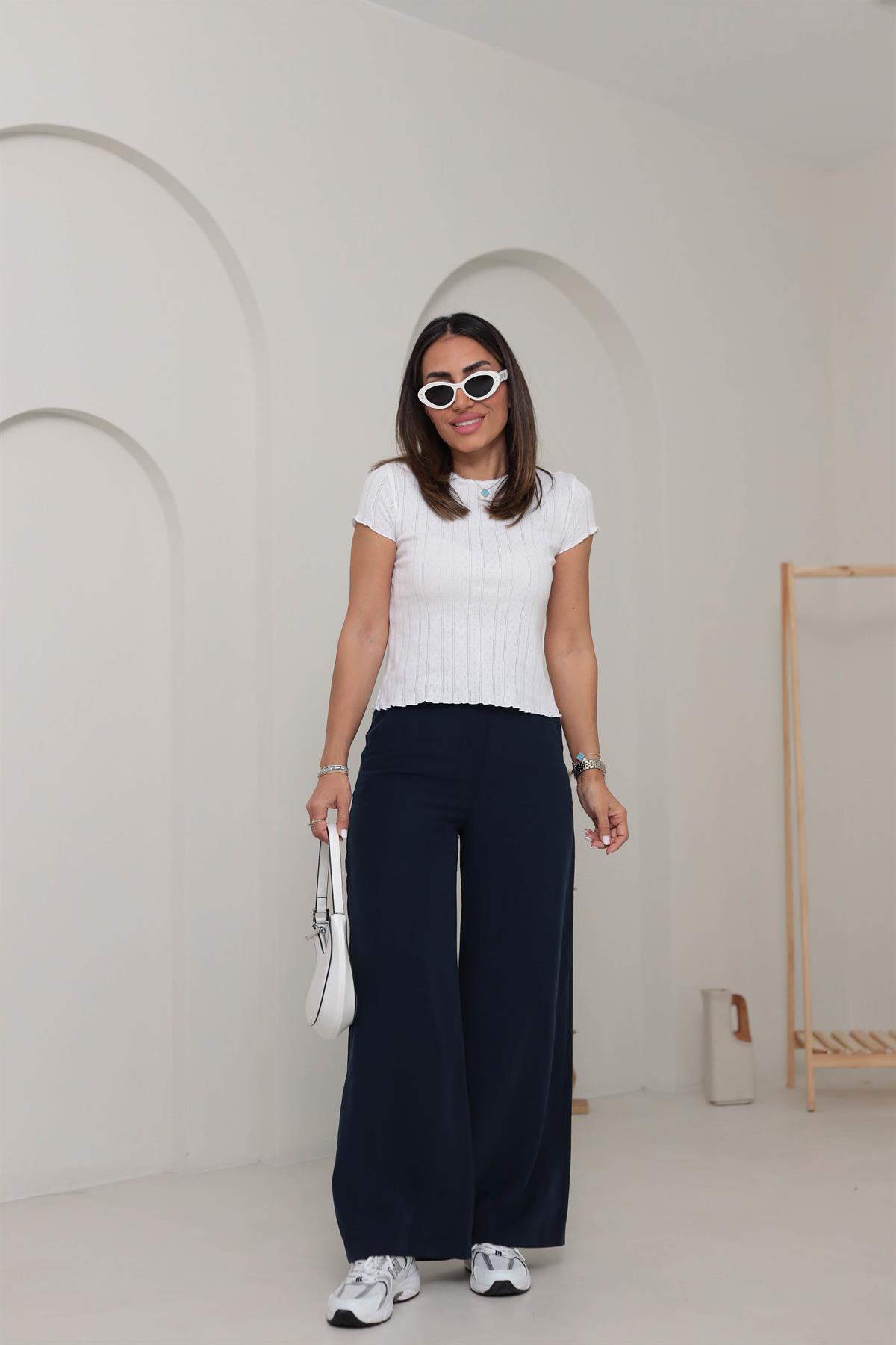 1834 Yaka İşlemeli Kısa Kol Tshirt BEYAZ