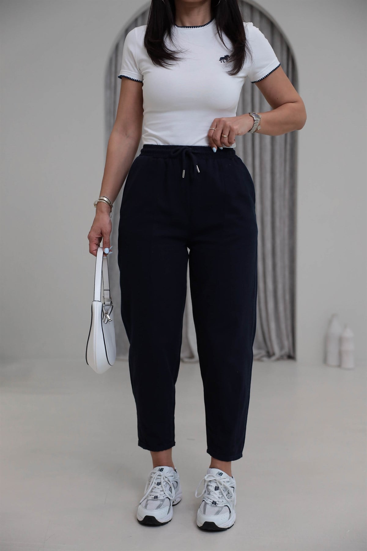 0079 Beli Lastikli Paça Pensli Pantolon LACİVERT