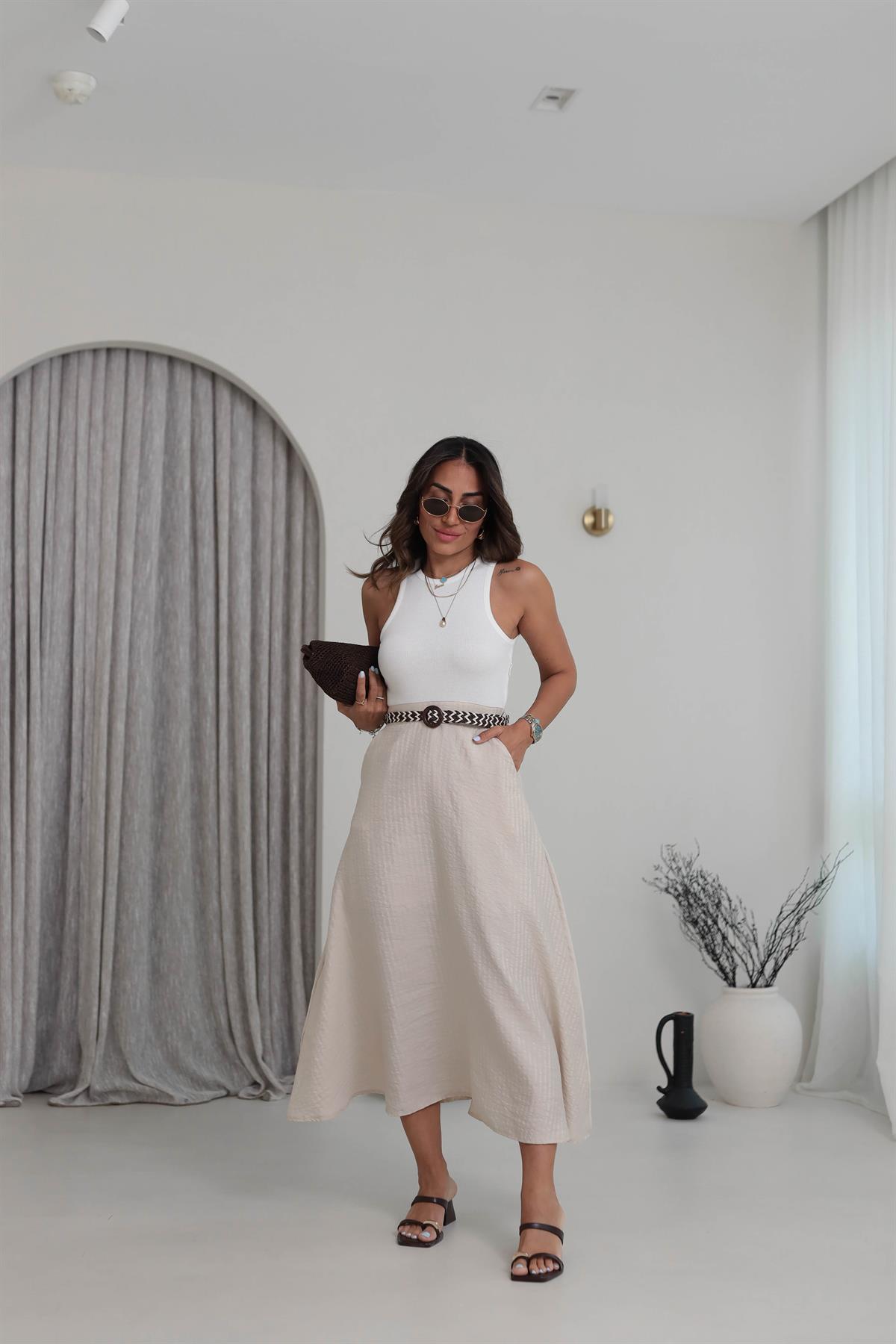 0610 Halter Yaka Kemerli Kontrast Elbise EKRU-BEJ