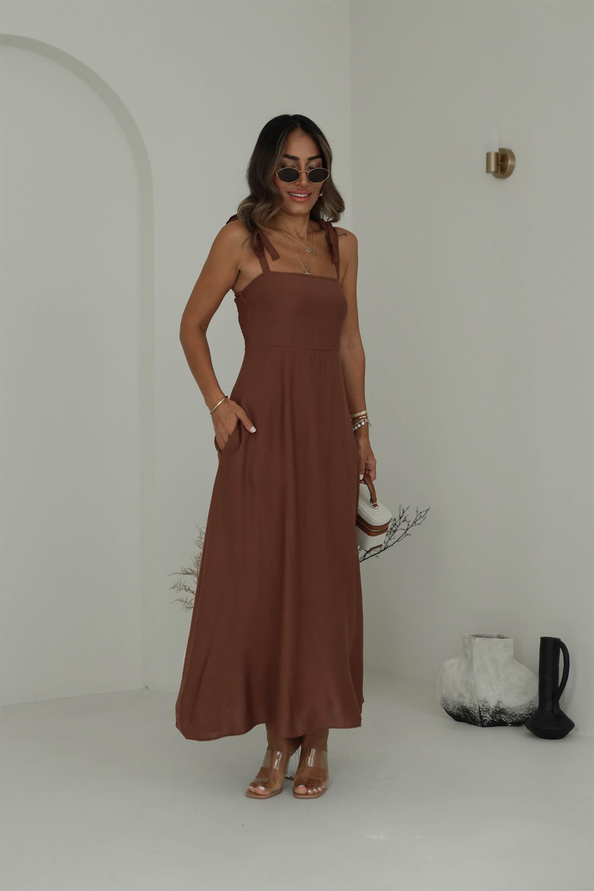 9106 Gipeli Askılı Dokuma Çan Elbise