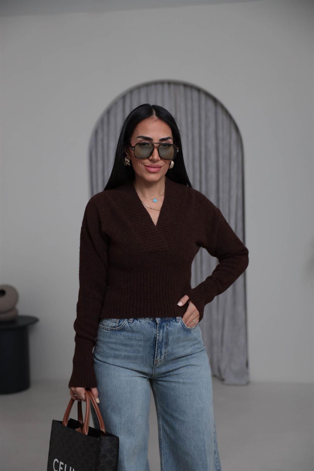 5080 Yaka Detaylı Yumoş Triko ACI KAHVE