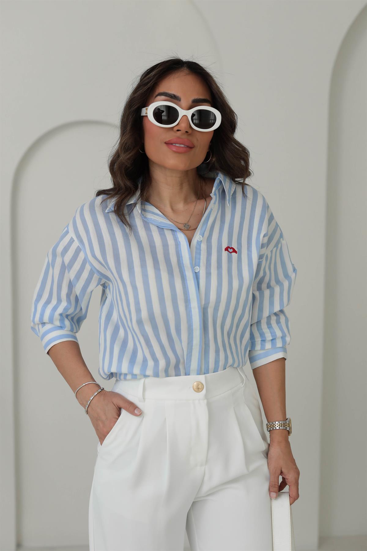 7053 Çizgili Kalp Nakışlı Cotton Gömlek MAVİ