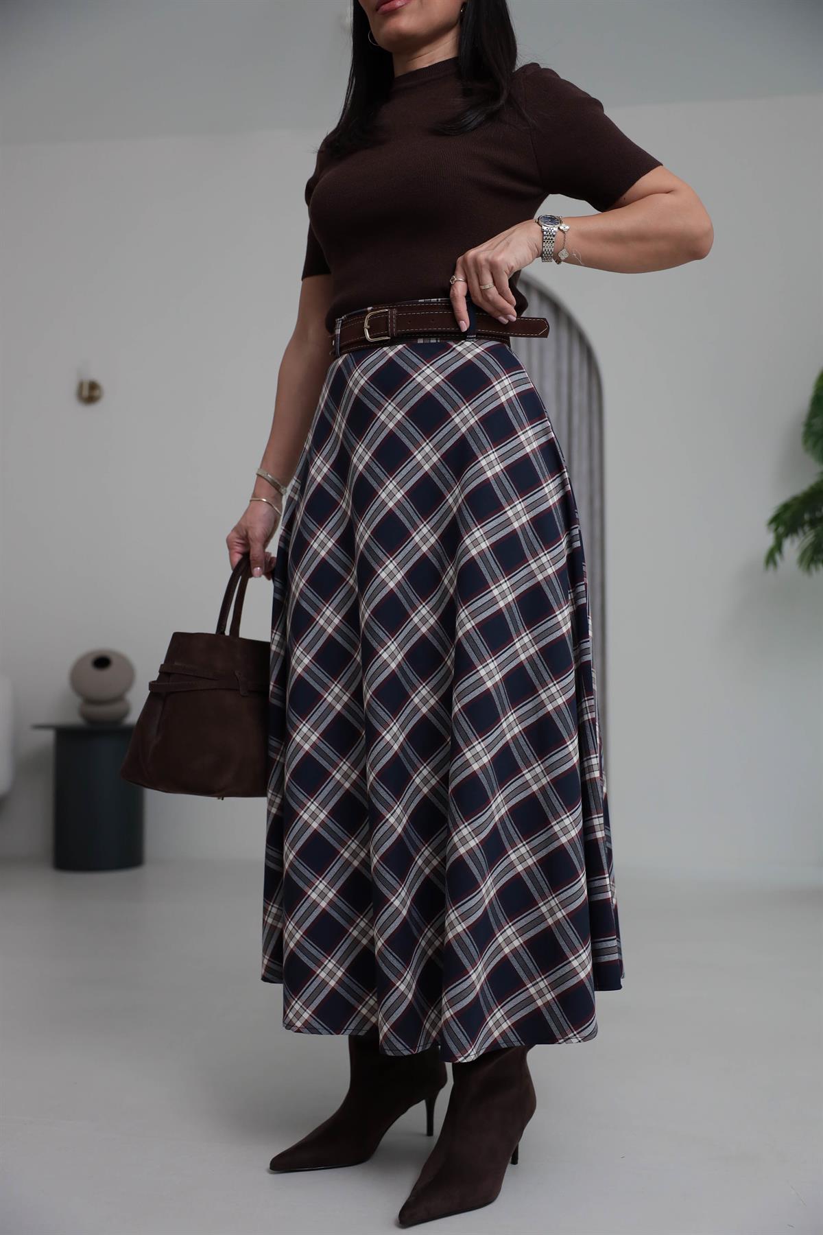 8461 Süet Kemerli Ekose Maxi Etek LACİ-BORDO