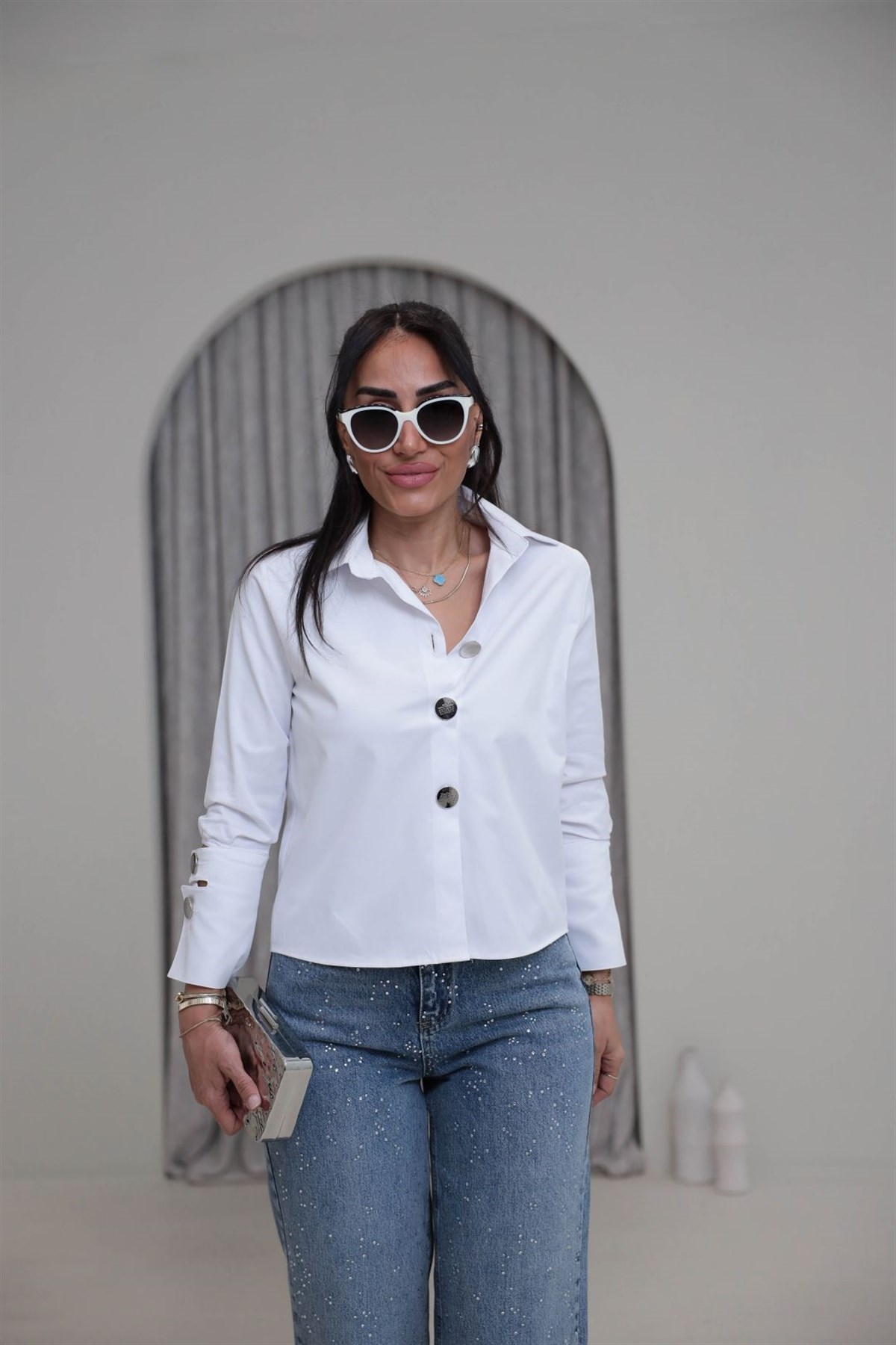 7029 Düğme ve Kol Aksesuarlı Poplin Gömlek BEYAZ