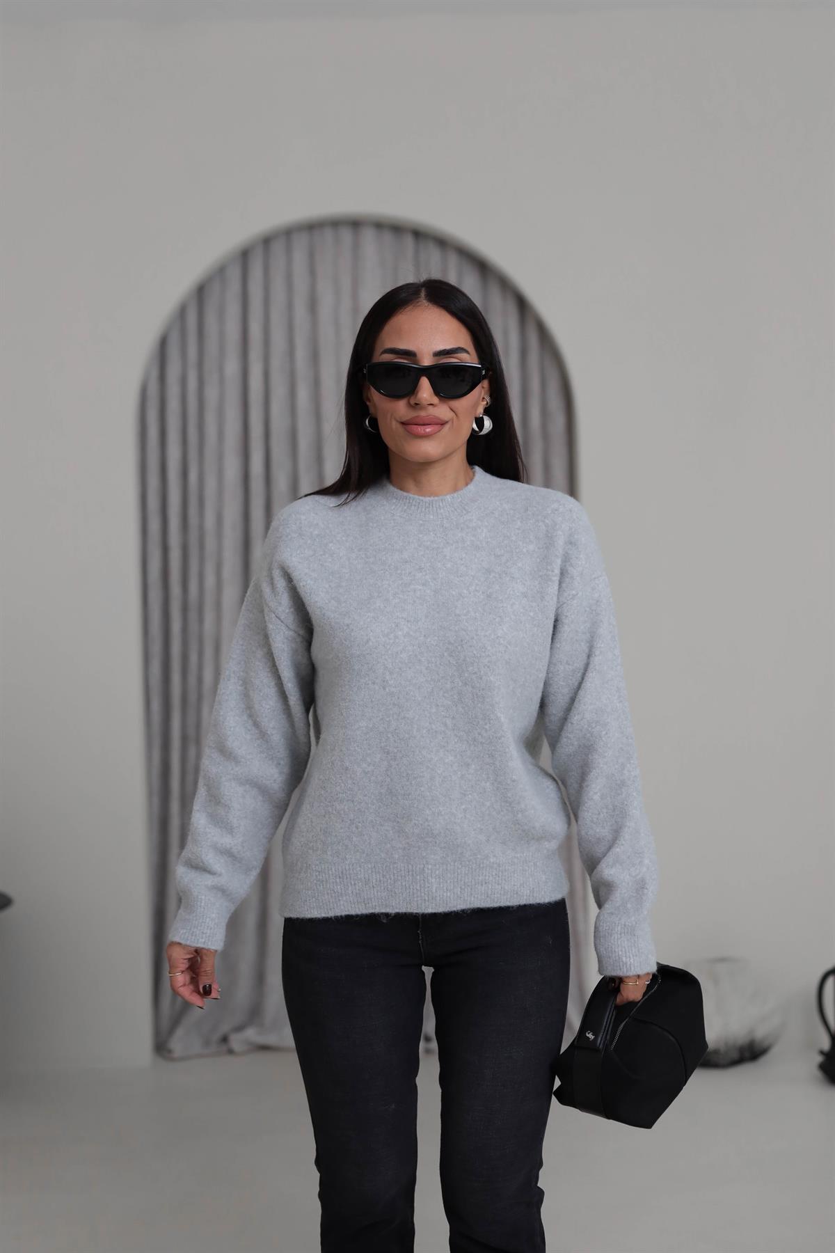 0640 Bisiklet Yaka Yumuşak Dokulu Triko Kazak GRİ