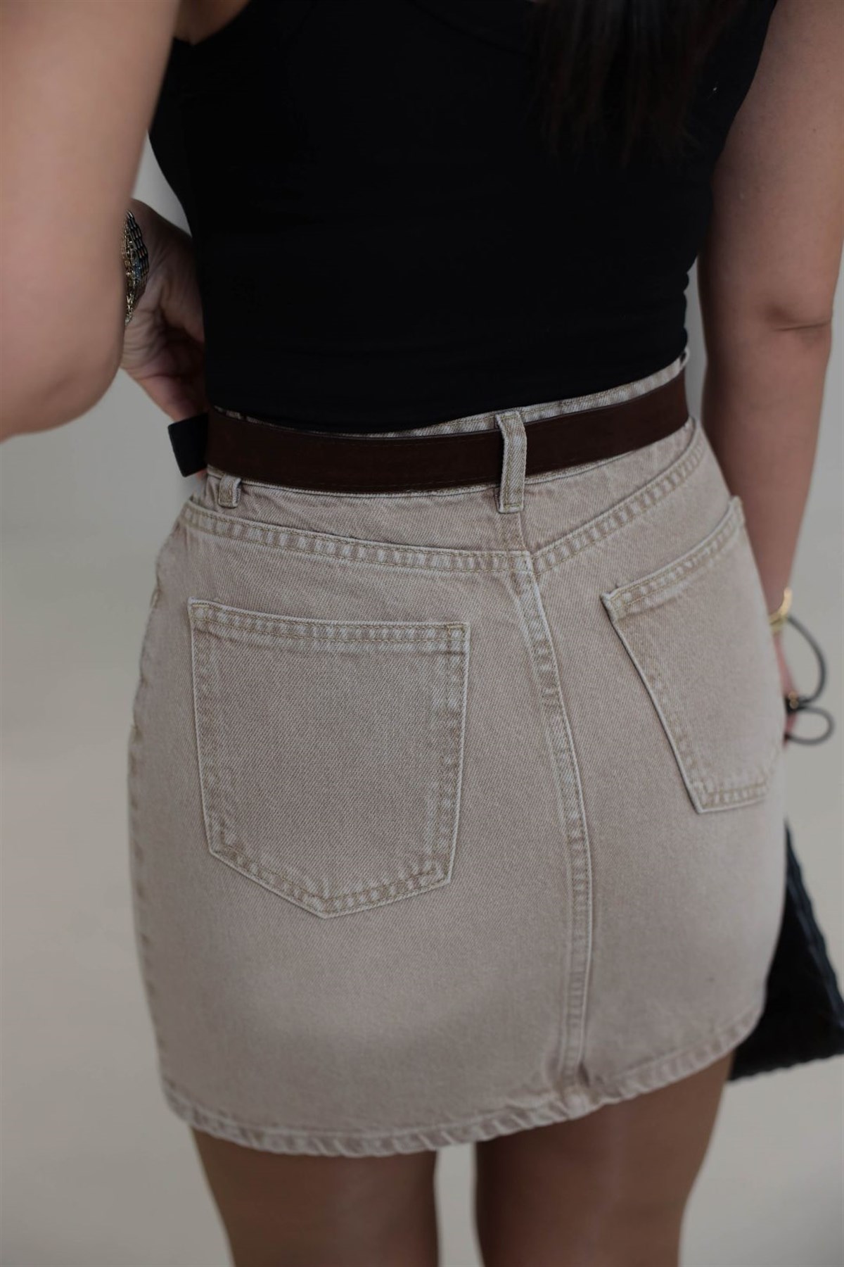 1131 Süet Kemerli Mini Kot Etek BEJ