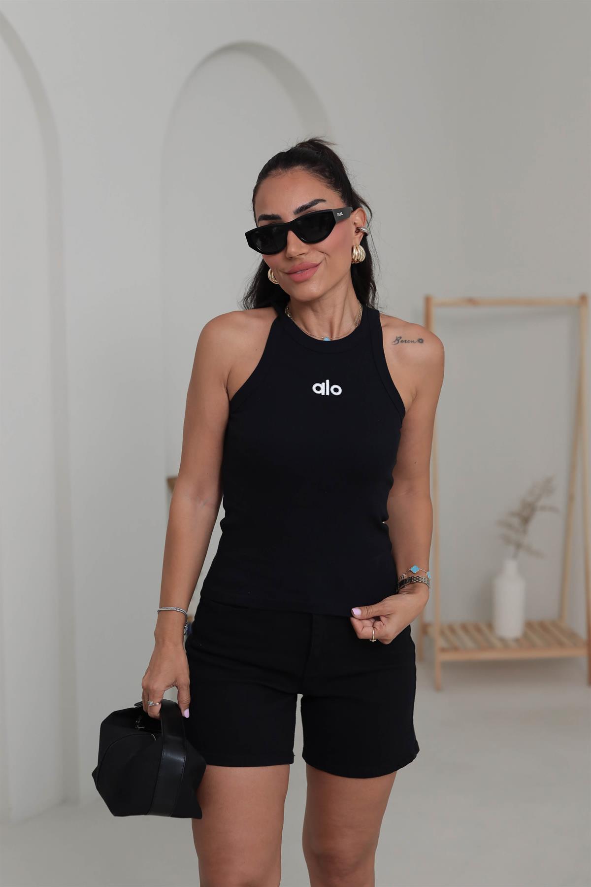 102 Yazı Nakışlı Halter Yaka Atlet SİYAH