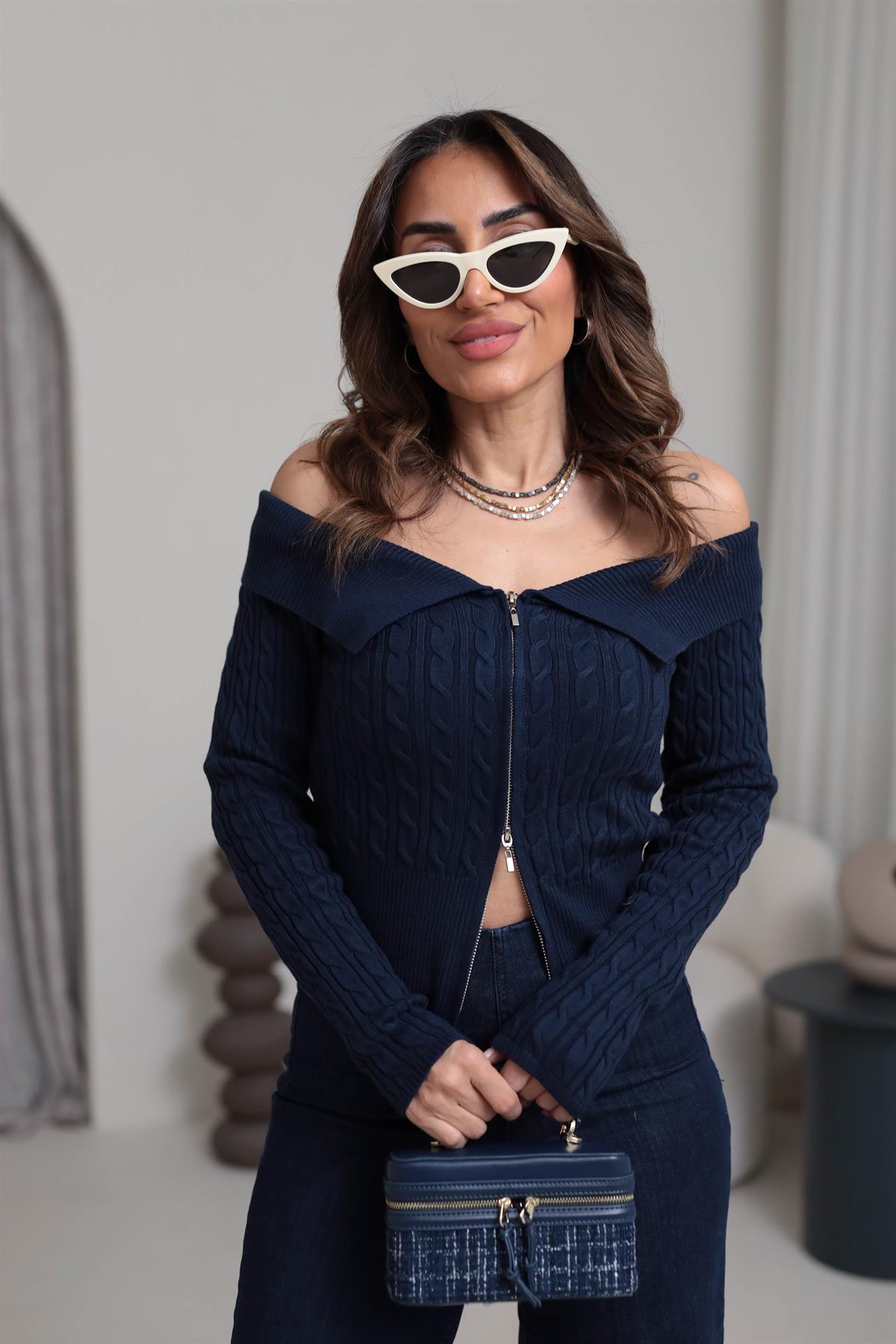 581 Örgü Detay Fermuarlı Yaka Detay Triko Hırka LACİVERT