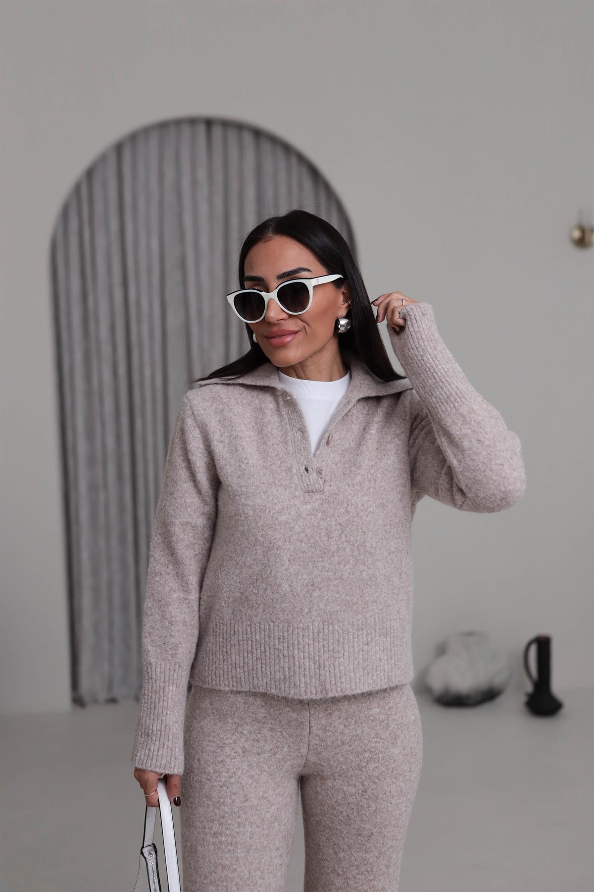 5069 Gömlek Yaka Yarım Düğmeli Kazak VİZON