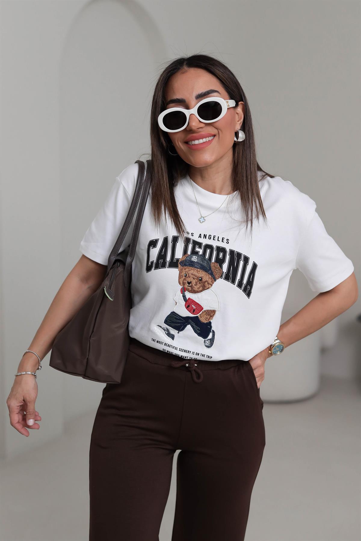 0295 Bisiklet Yaka Tedy Nakışlı Koton Tshirt EKRU