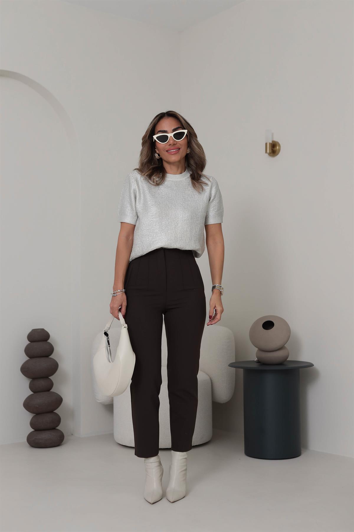 4513 Gümüş Baskılı Kısa Kol Triko