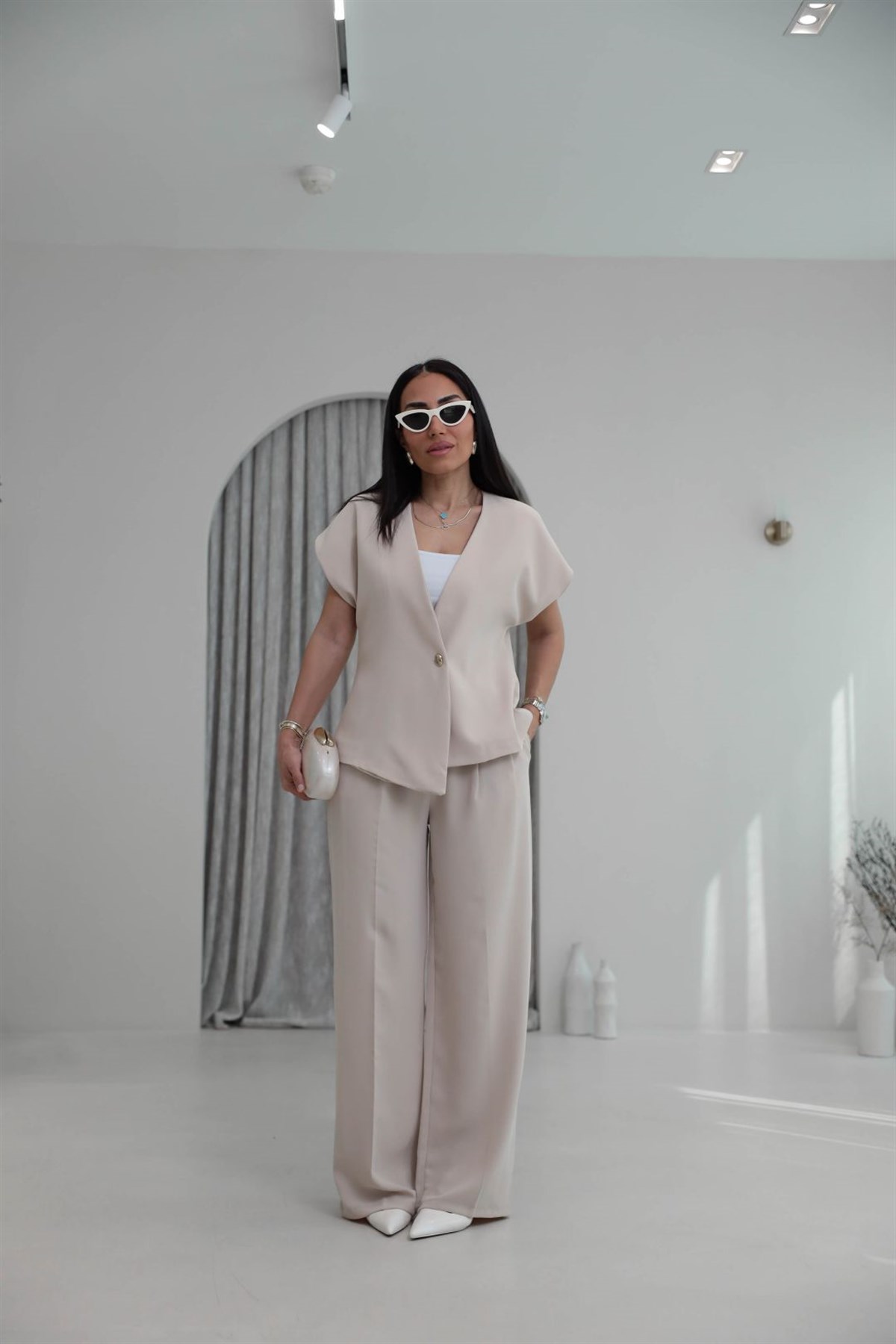 7252 Kolsuz Asimetrik Gold Düğmeli Takım TAŞ