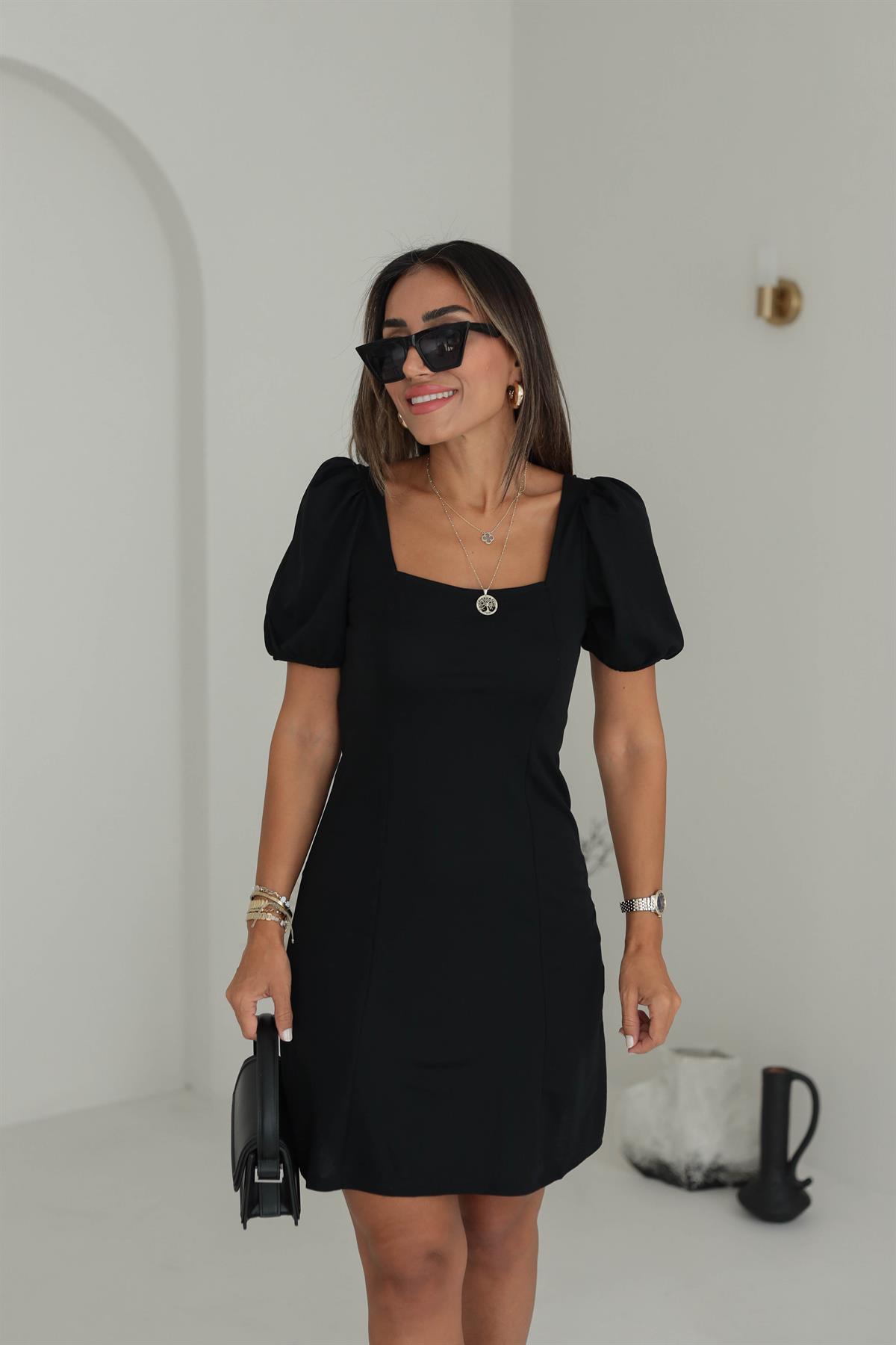 4294 Kare Yaka Likralı Elbise