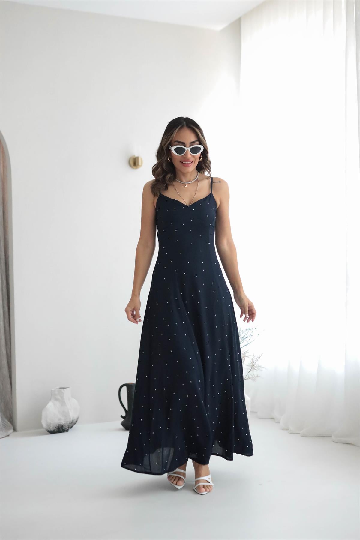 3505 İp Askılı Puantiyeli Elbise