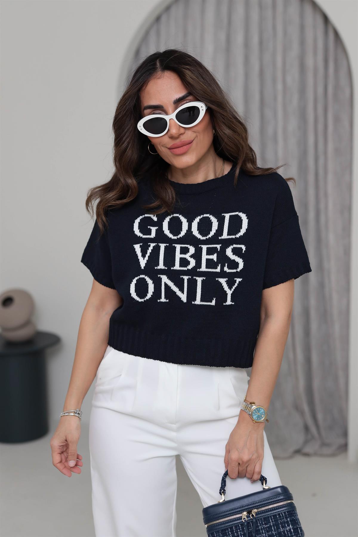 2487 Kısa Kol Ve Önü Yazı Detaylı Triko Bluz LACİVERT