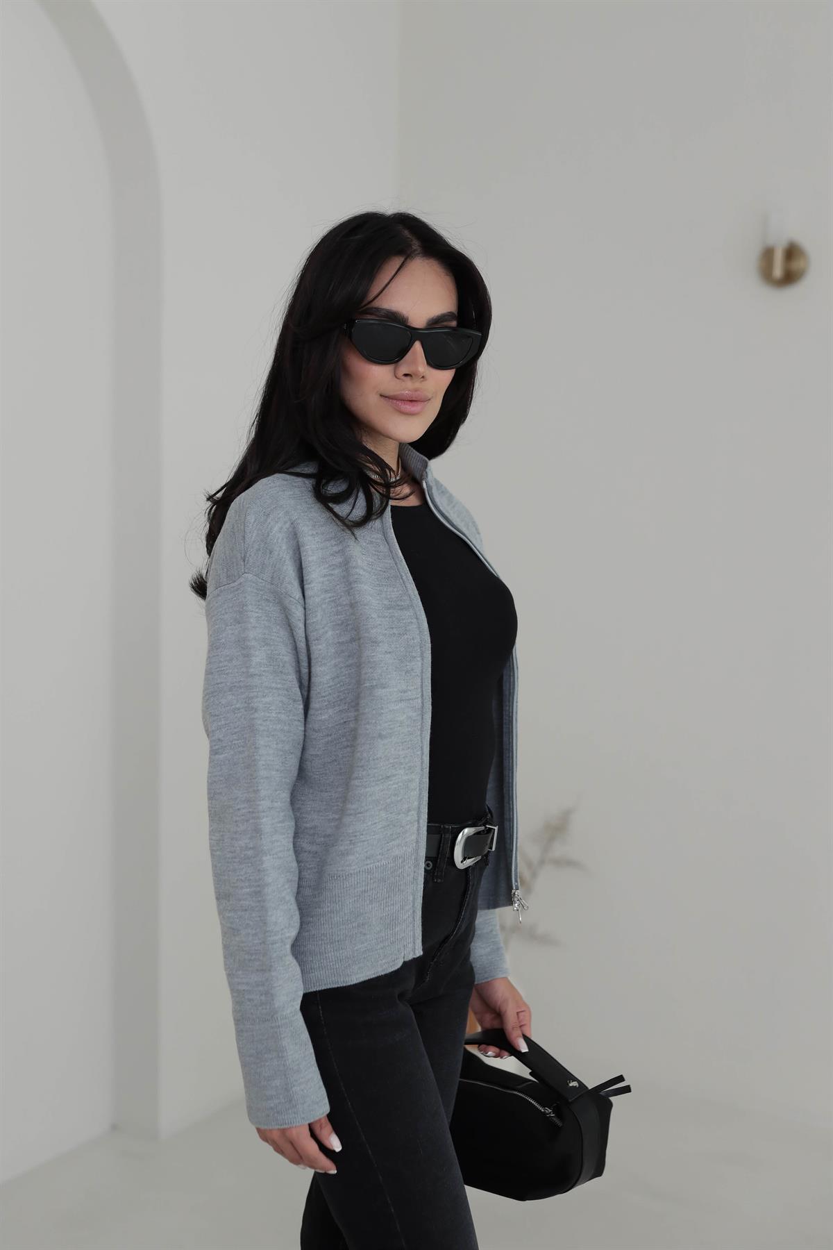 1042 Dik Yaka Çift Fermuarlı Triko Hırka GRİ