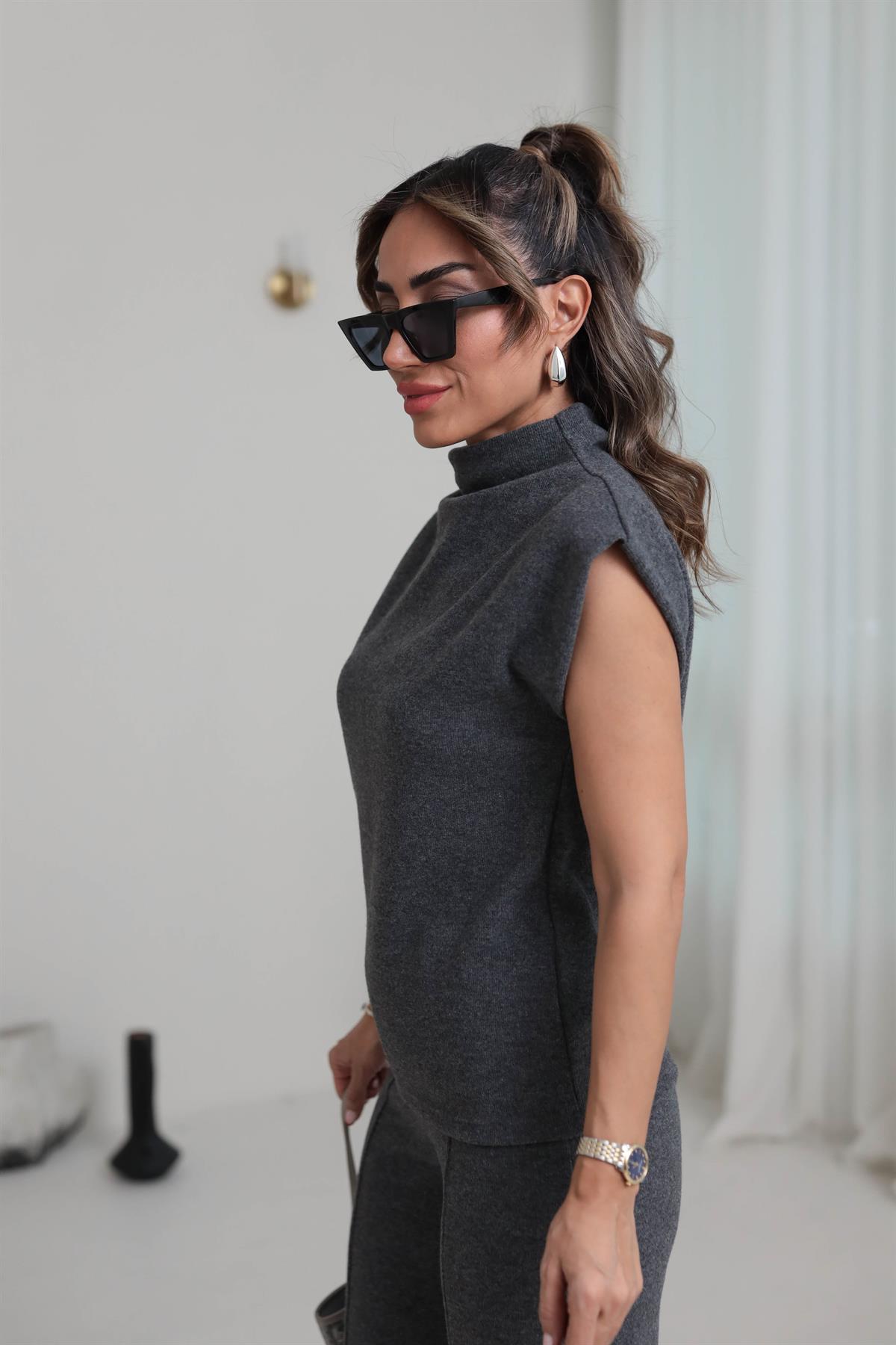 1342 Dik Yaka Örme Kumaş Bluz ANTRASİT