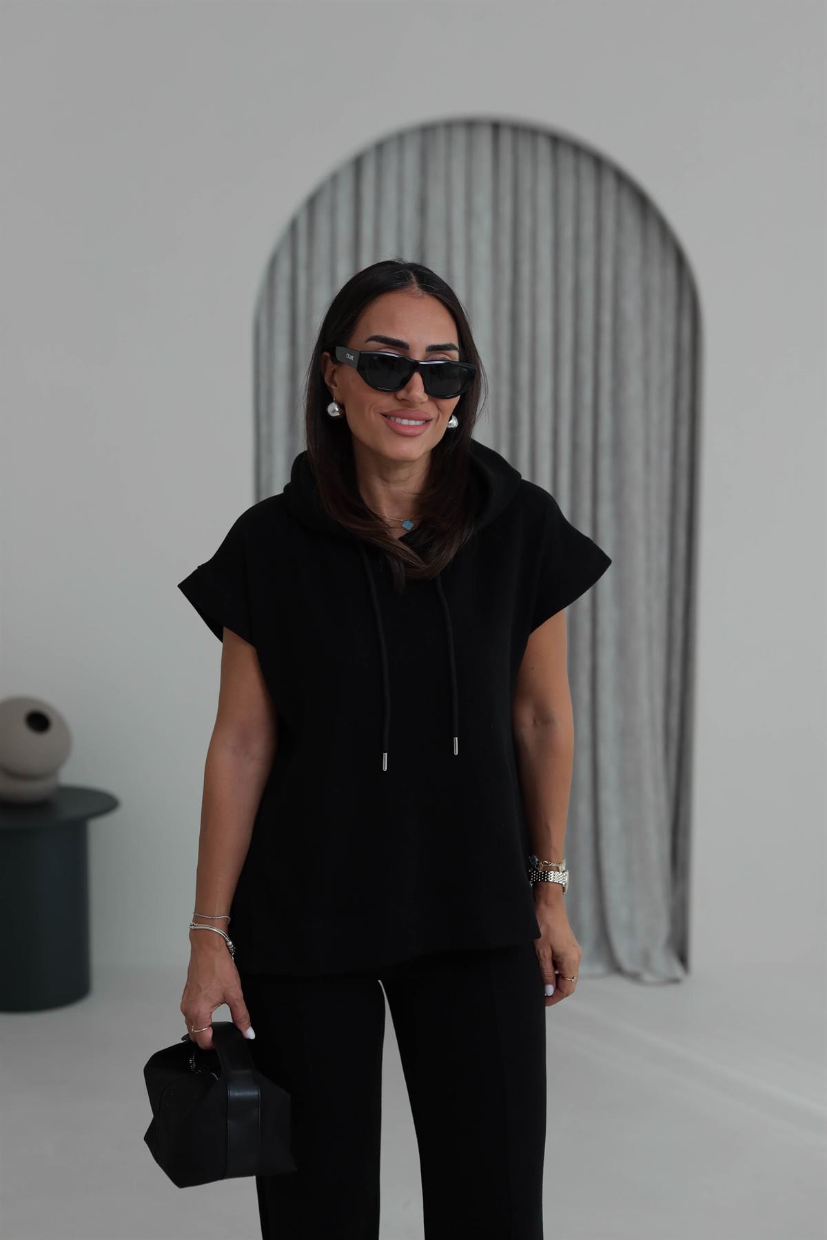 2030 Kapşonlu Kısa Kol Selanik Takım SİYAH