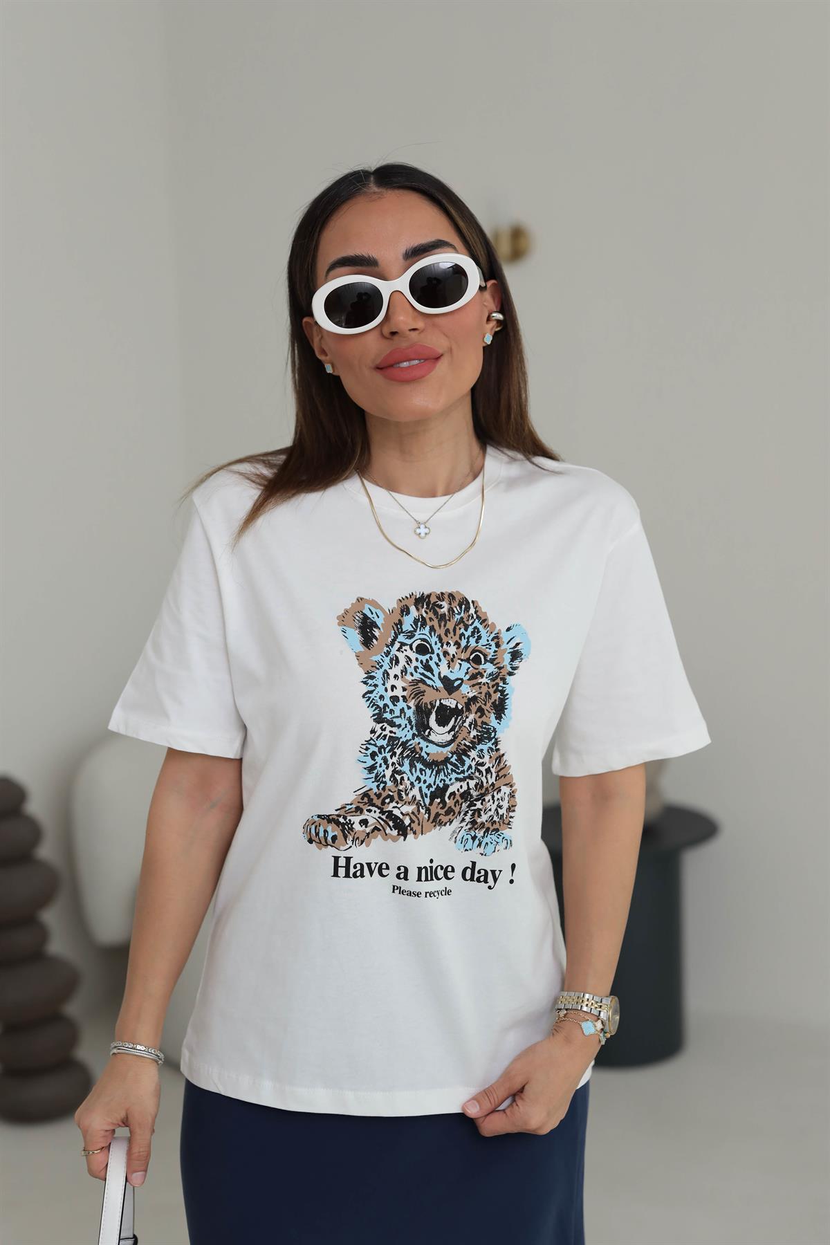 7115 Aslan Baskılı Pamuklu Tshirt EKRU