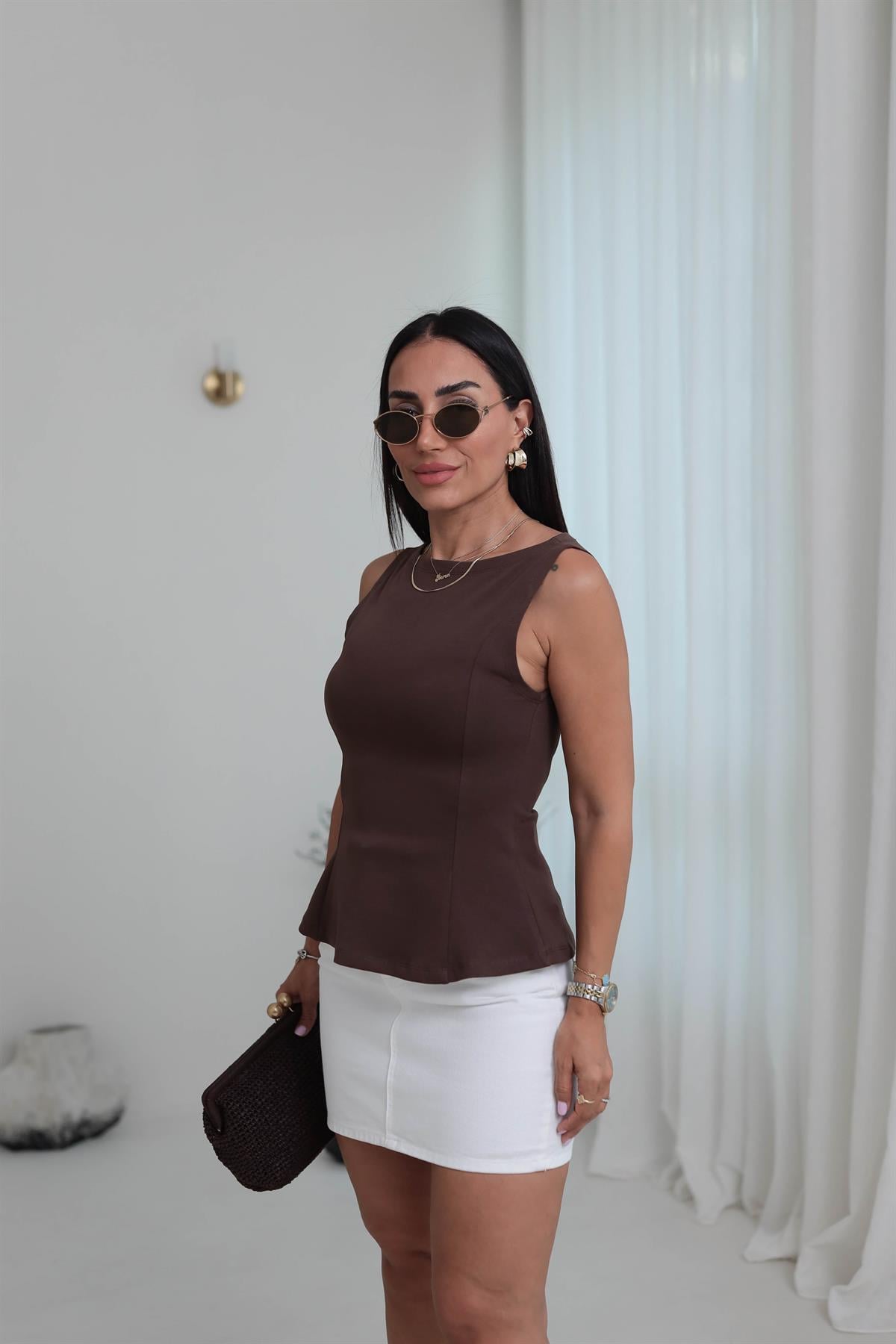 1001 Kayık Yaka Pamuklu Peplum Bluz KAHVE