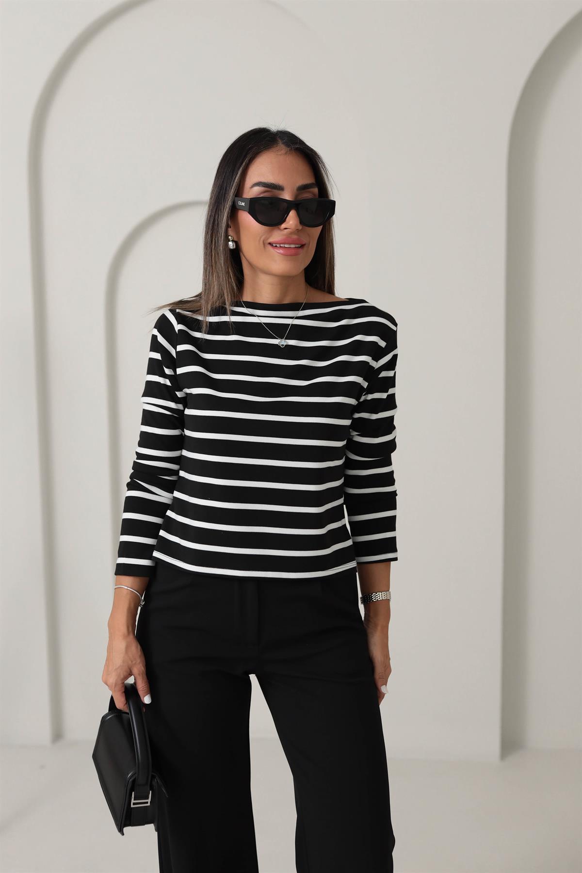 2036 Çizgili Kayık Yaka Bluz