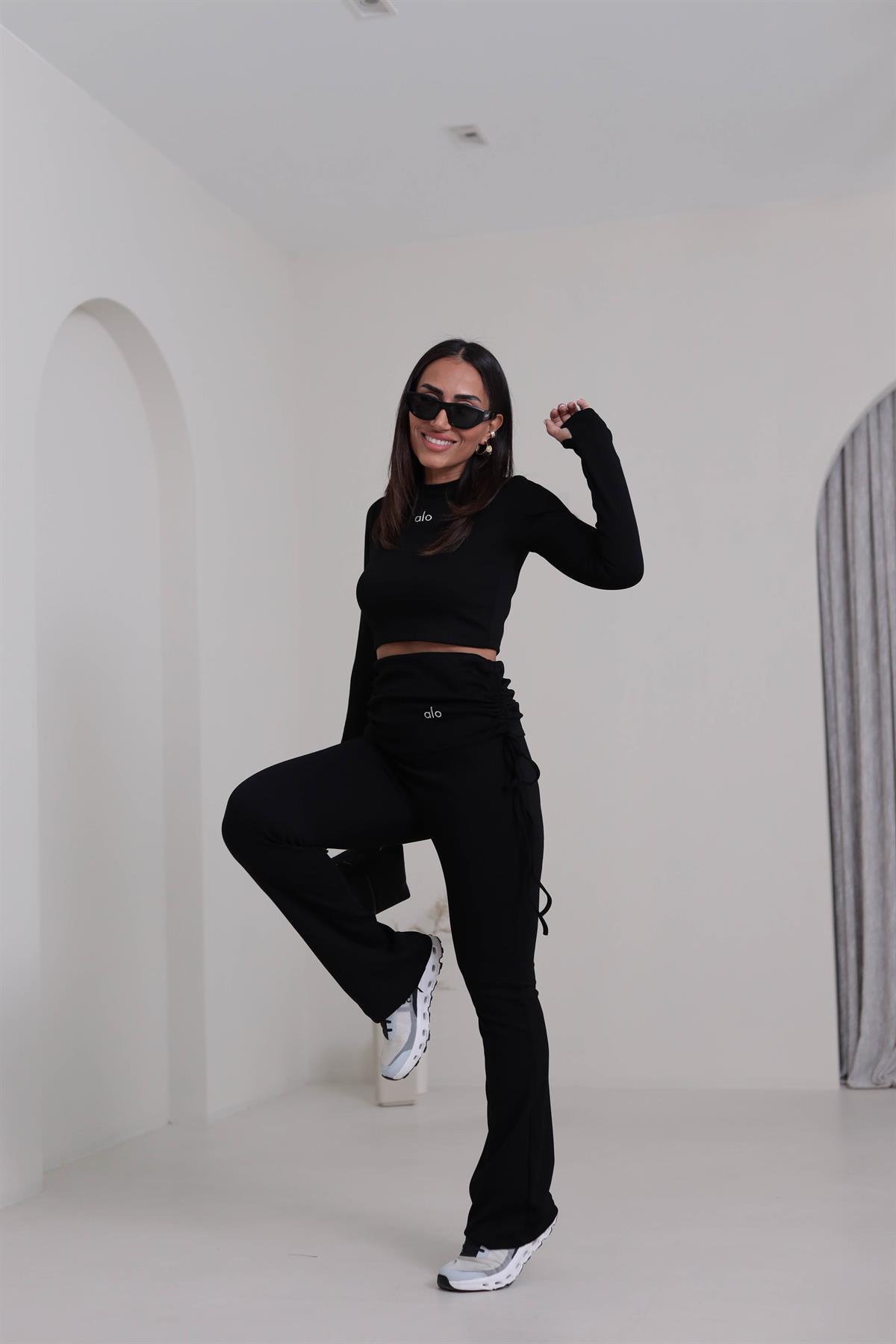 4033 Gümüş Yazı Baskılı Bel Detaylı Takım SİYAH