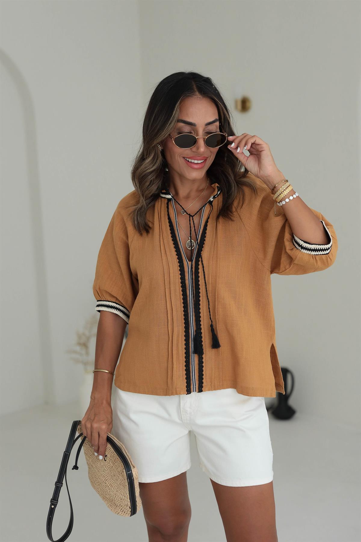 Hakim Yaka Önü Bağlamalı Örgü Detaylı Keten Bluz