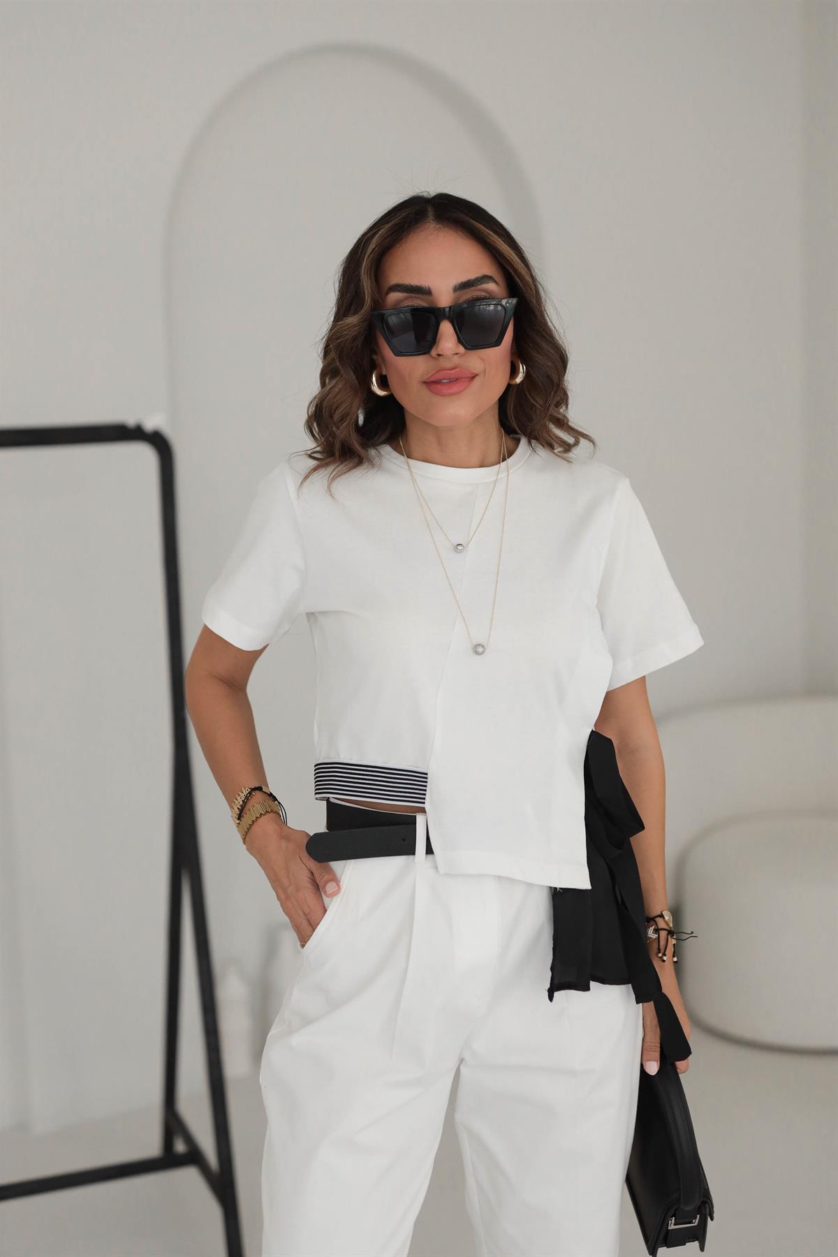 2893 Bel Ribana Detaylı Yandan Bağlamalı Tasarım Tshirt