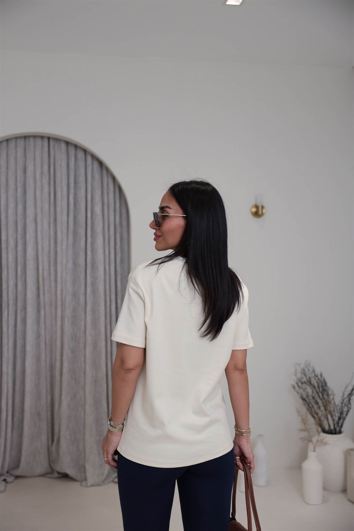 0295 Bisiklet Yaka Tedy Nakışlı Koton Tshirt BEJ