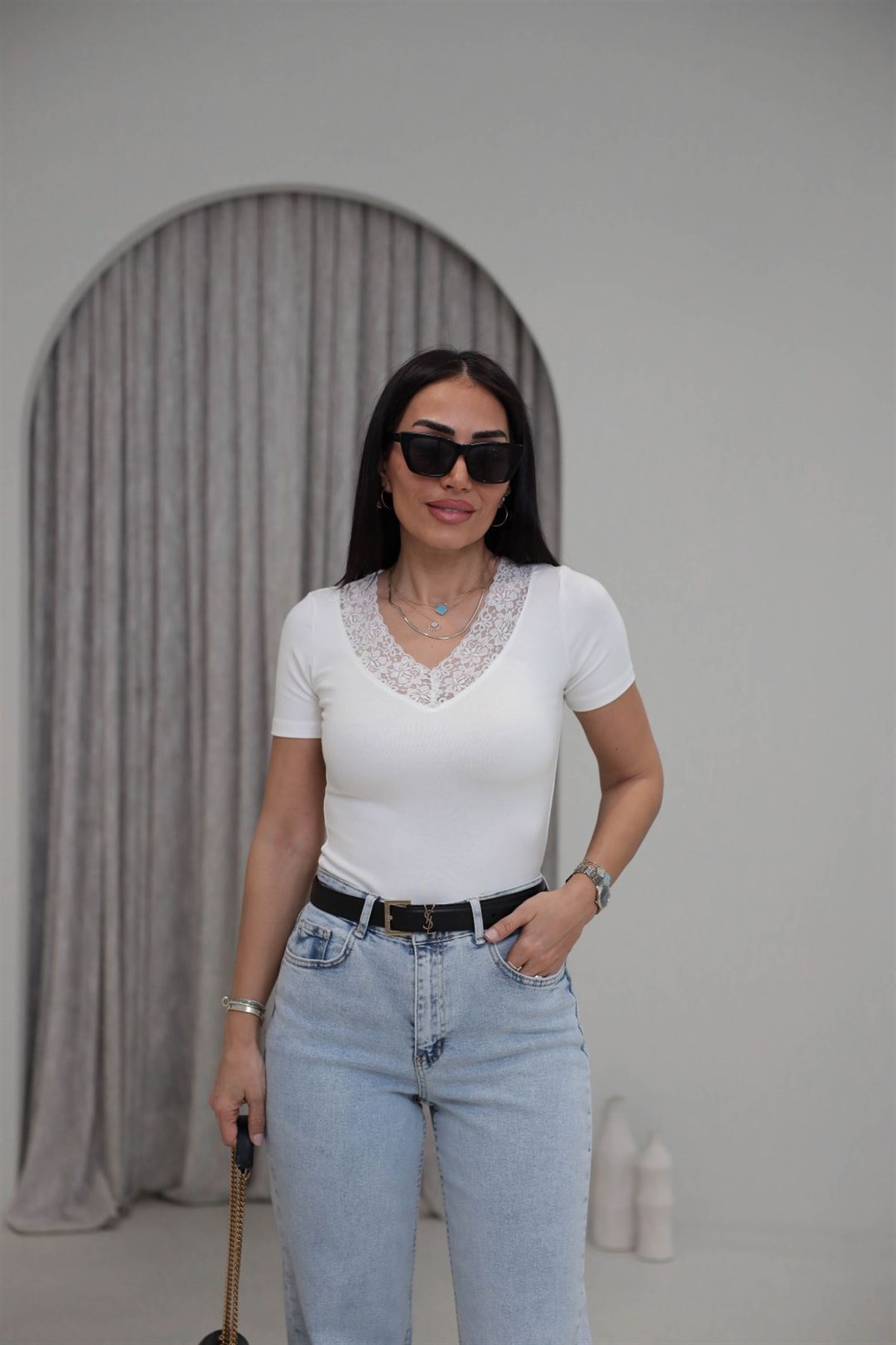 1015 V Yaka Dantelli Modal Body EKRU