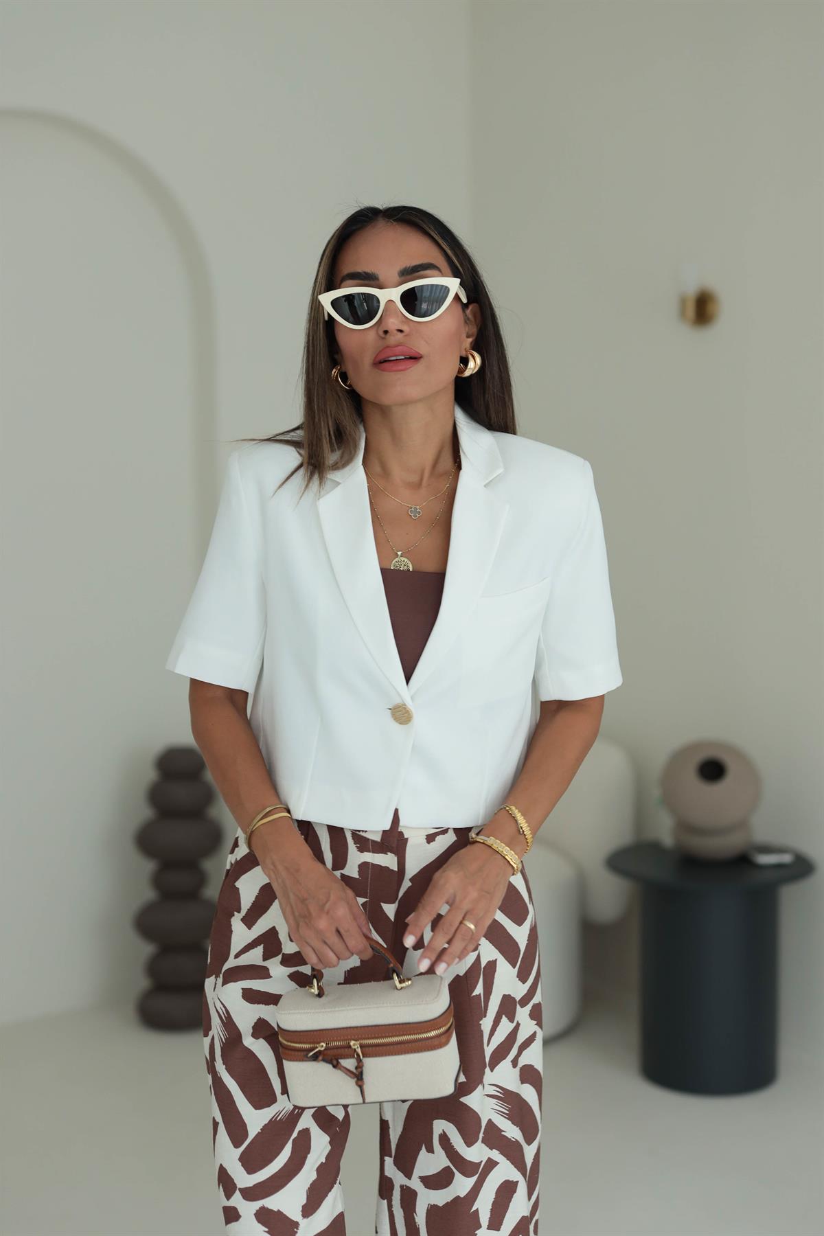 1031 Gold Düğmeli Kısa Kol Ceket