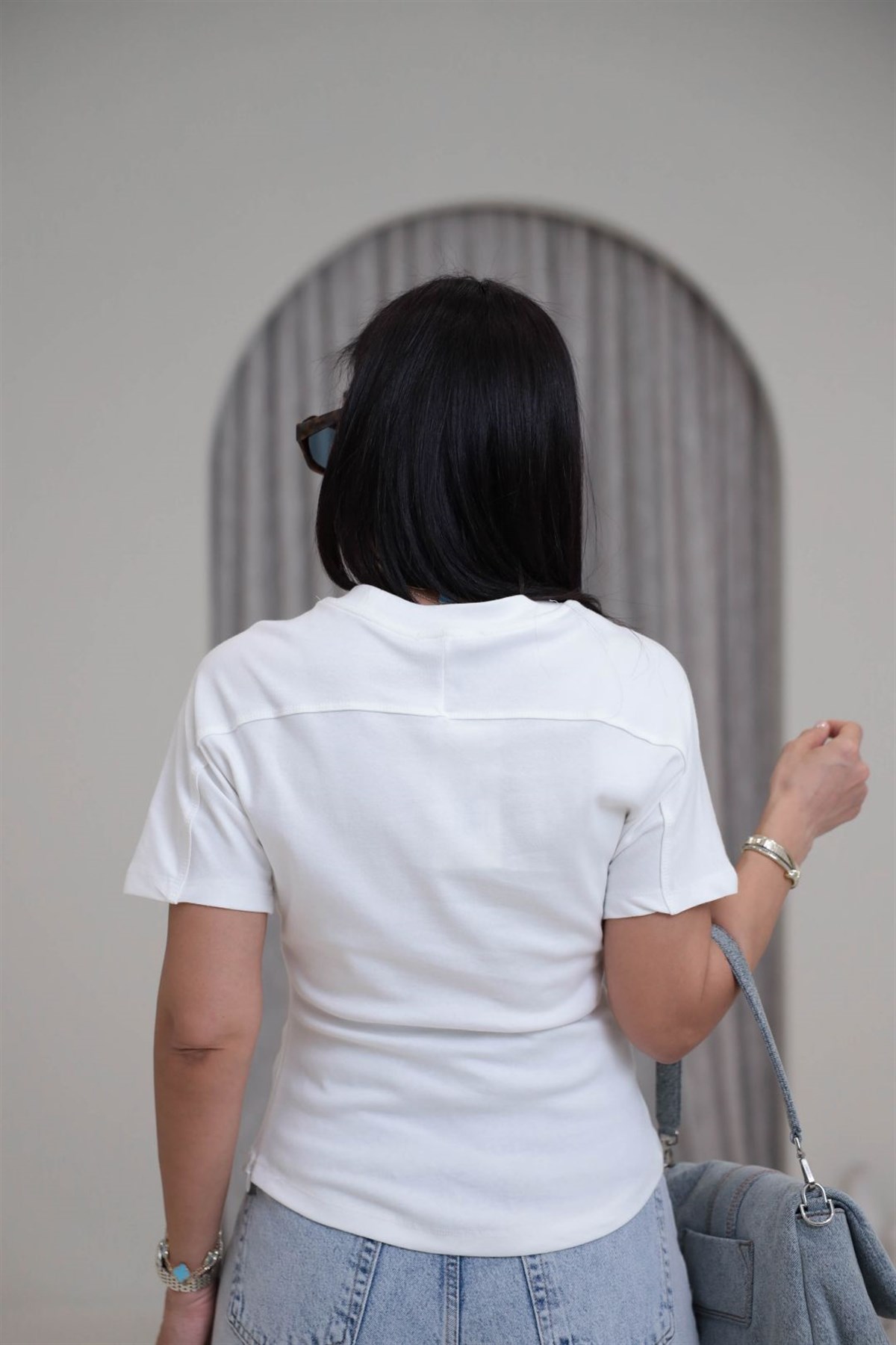 2322 Reglan Kol Yandan Fermuarlı Pamuklu Tshirt EKRU