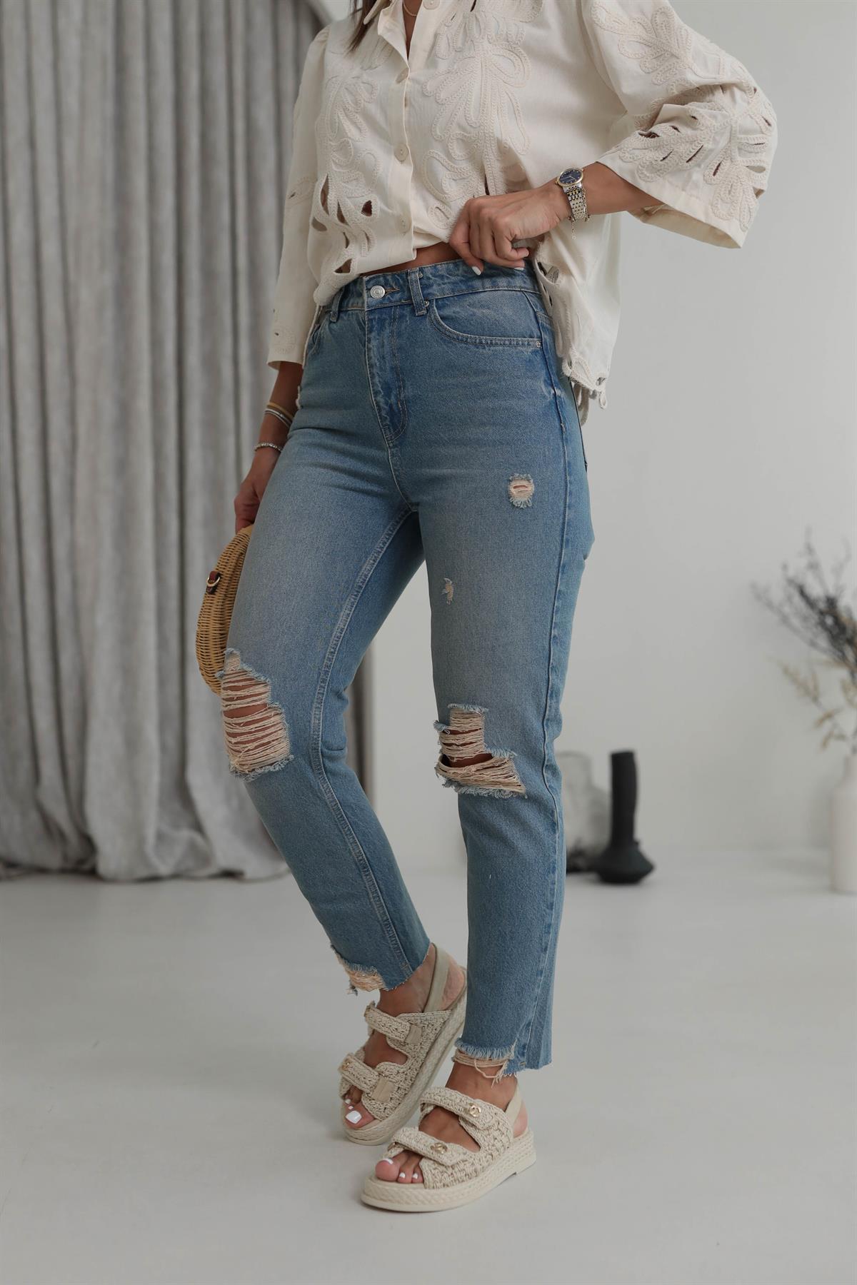 1001 Yırtık Detaylı Mom Jean TİNTLİ MAVİ