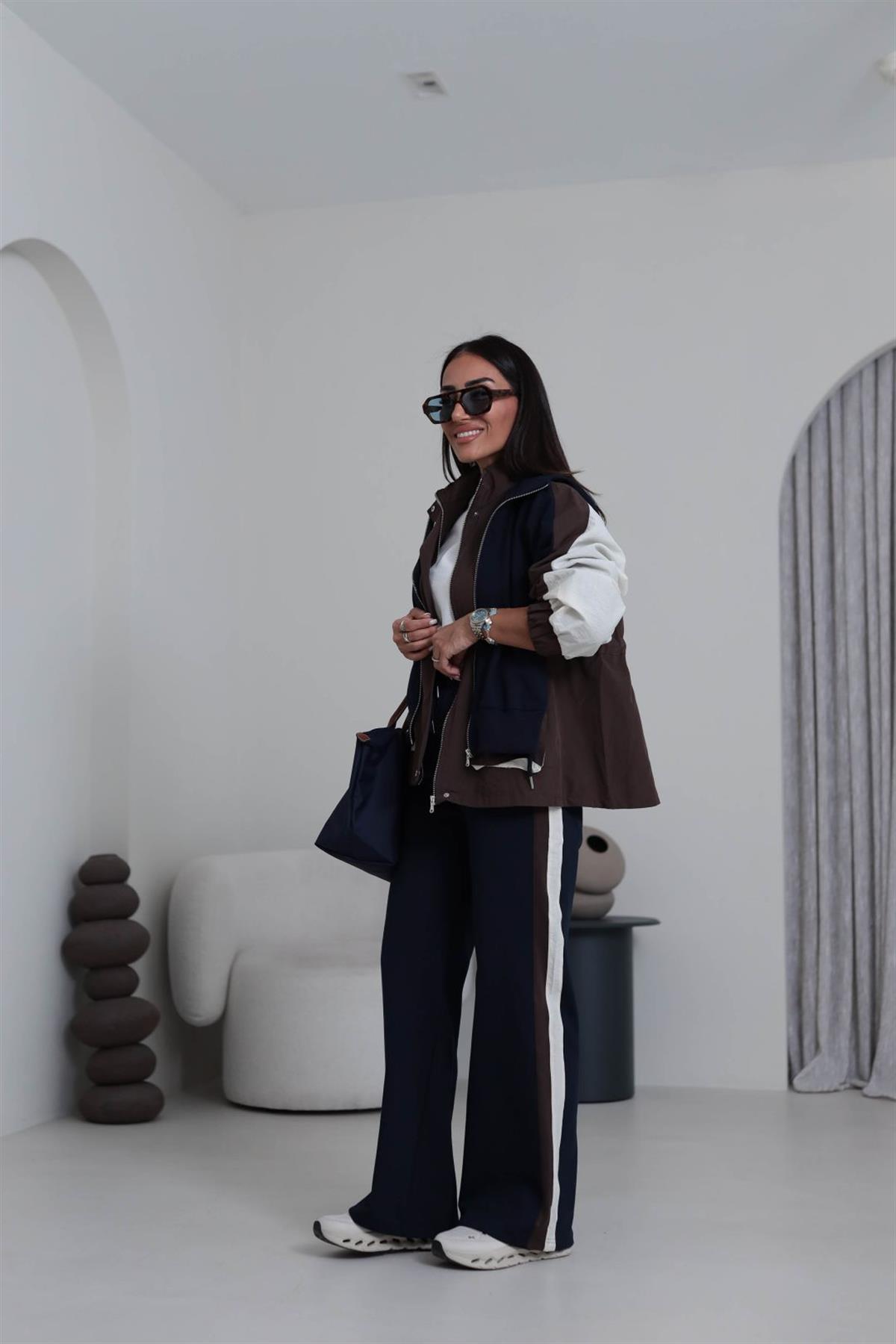 6754 Tasarım Garnili Takım ACI KAHVE