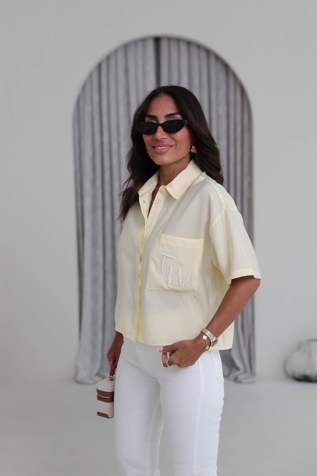 1261 Cep Nakış İşlemeli Tencel Kısa Kol Gömlek SARI