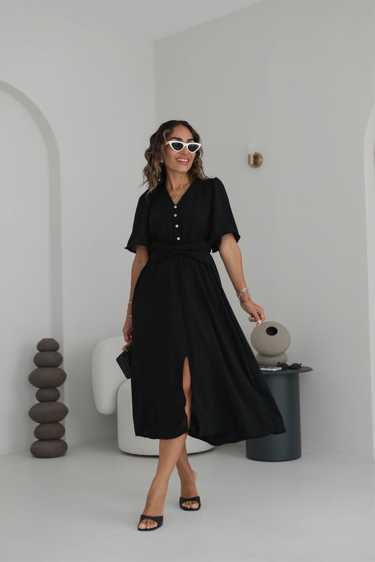 3484 Bel Kuşak Detaylı Yırtmaçlı Kısa Kol Elbise