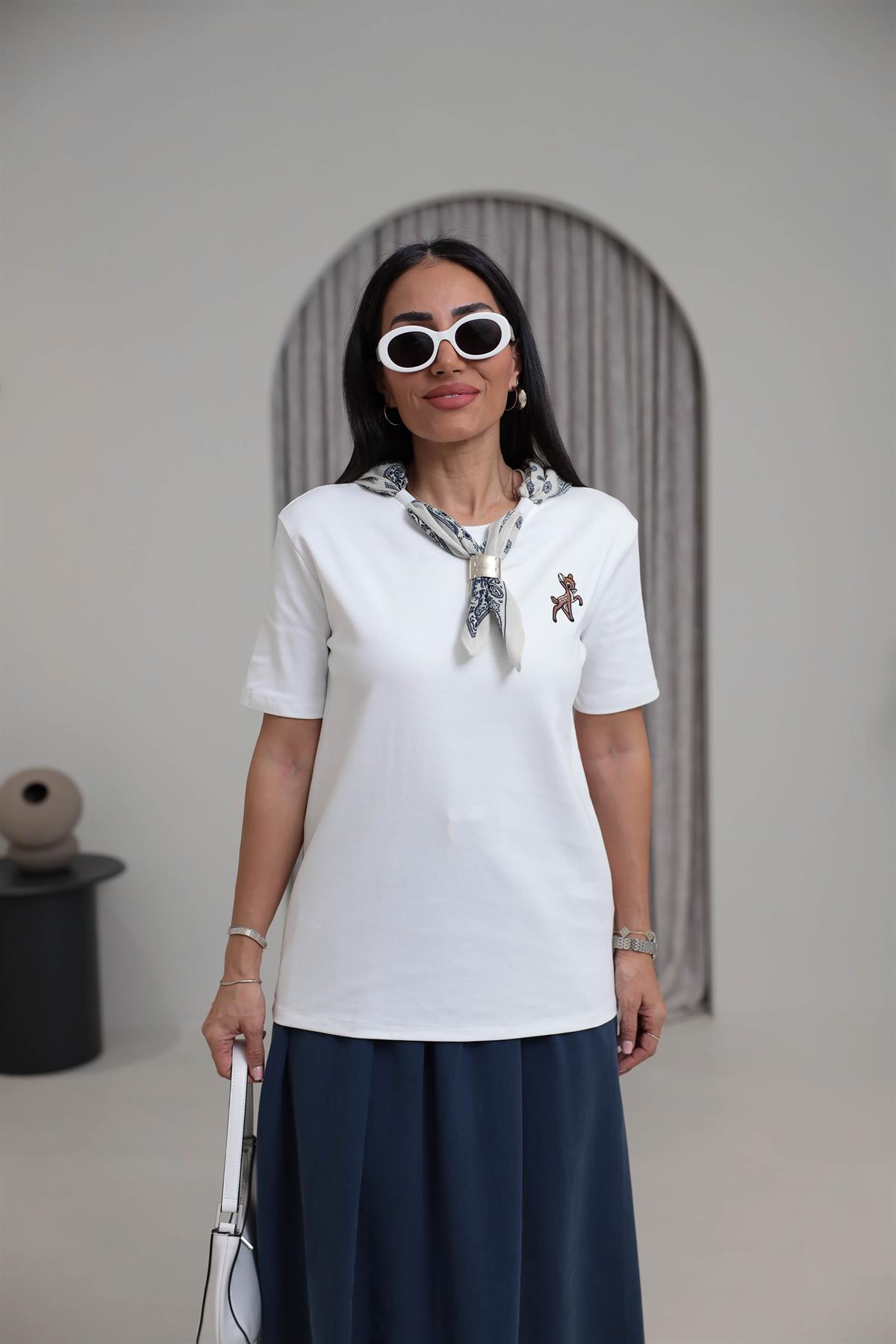 1140 Fular Detaylı Nakışlı Tshirt BEYAZ