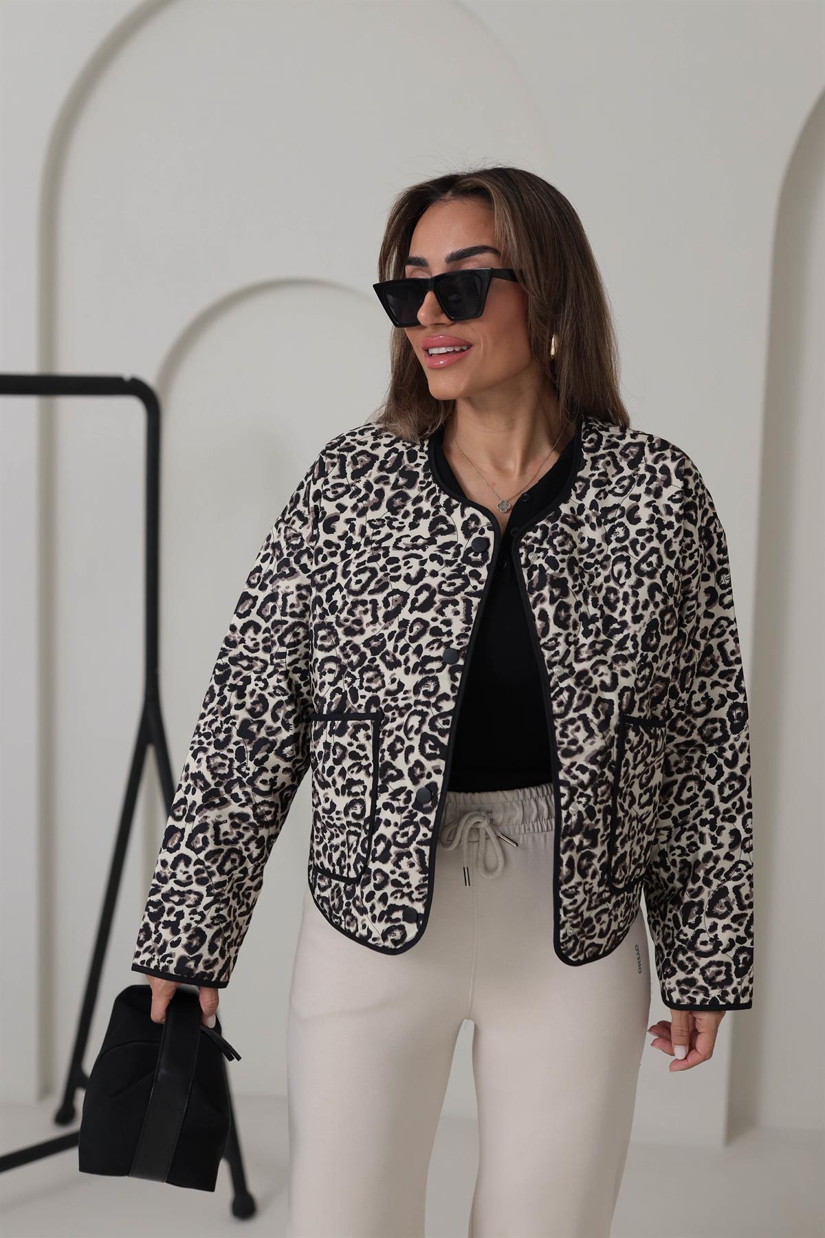 5454 Leopar Kapitone Mont LEOPAR