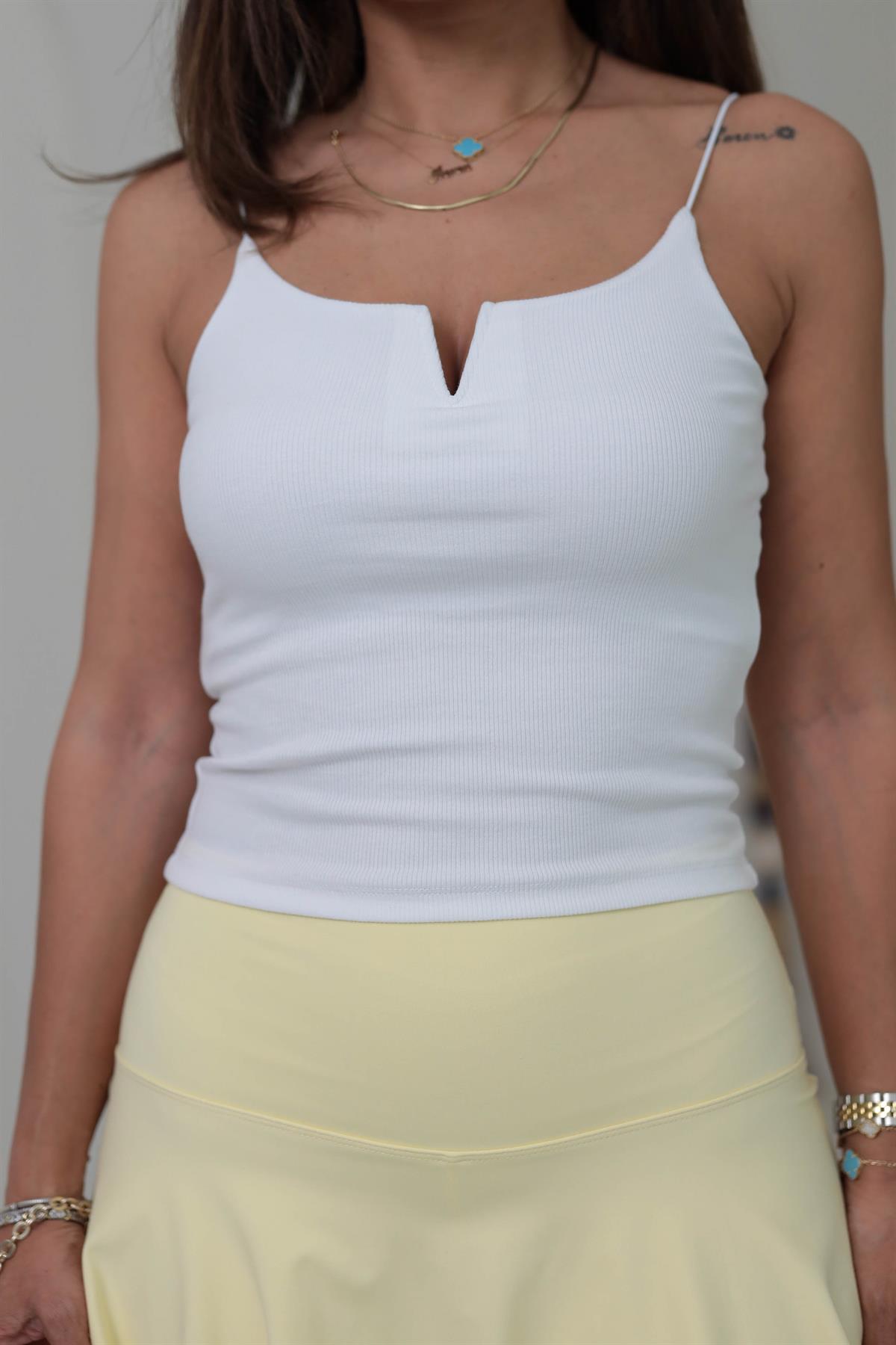 6687 İp Askılı V Detaylı Fitilli Atlet BEYAZ