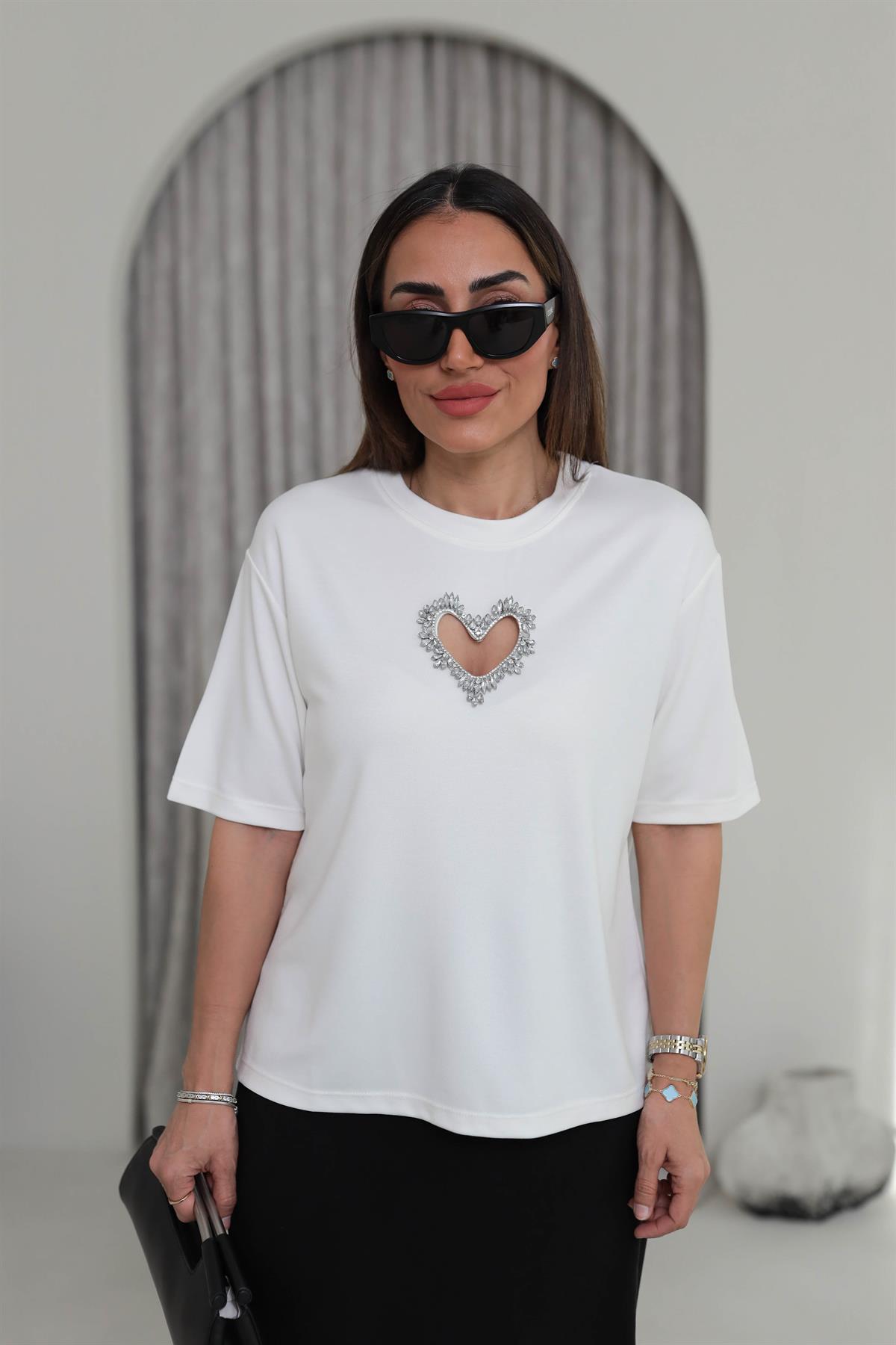 8111 Kalp Dekolteli Taşlı Modal Tshirt EKRU