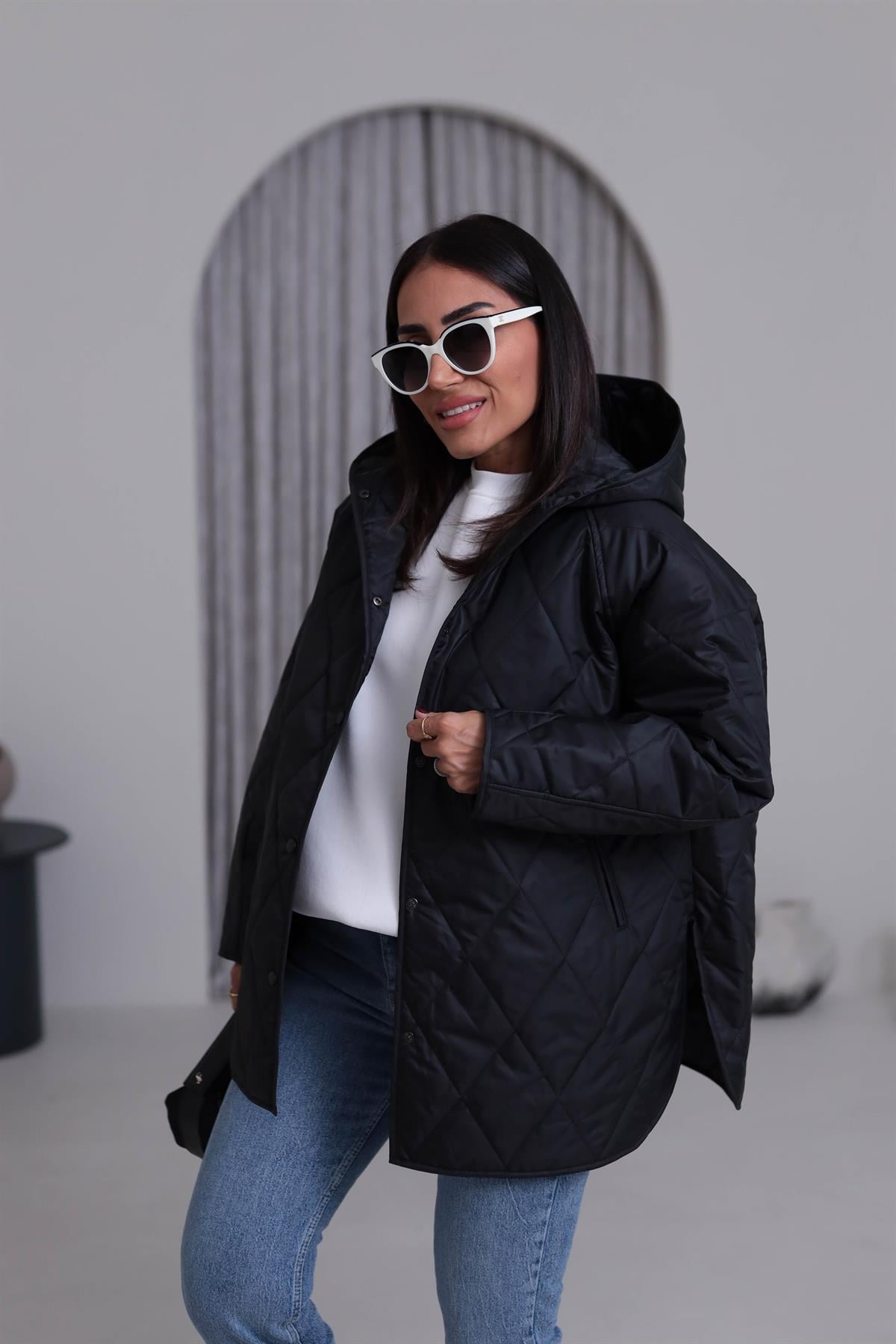 4211 Kapitone Kapşonlu Oversize Mont SİYAH