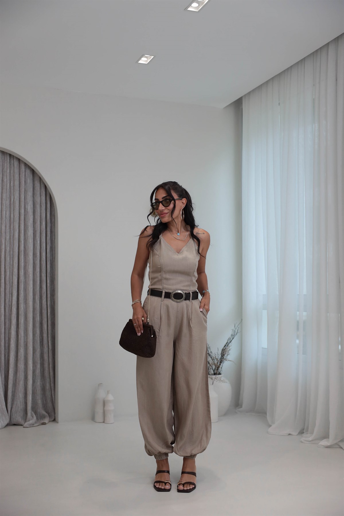 2330 Boyundan Bağlamalı Tencel Tulum KOYU BEJ