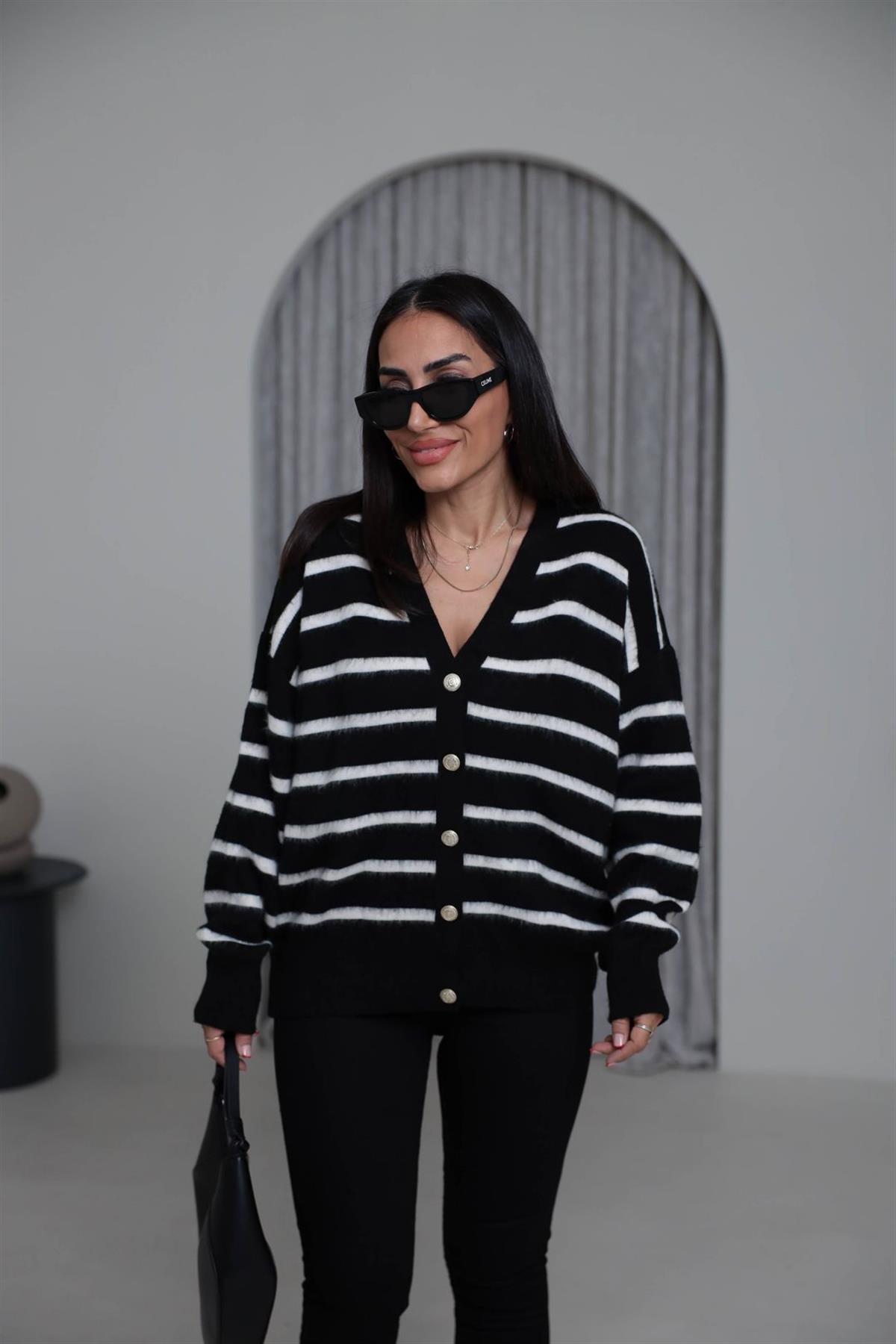 2462 Gold Düğmeli Çizgili V Yaka Triko Hırka SİYAHBEYAZ